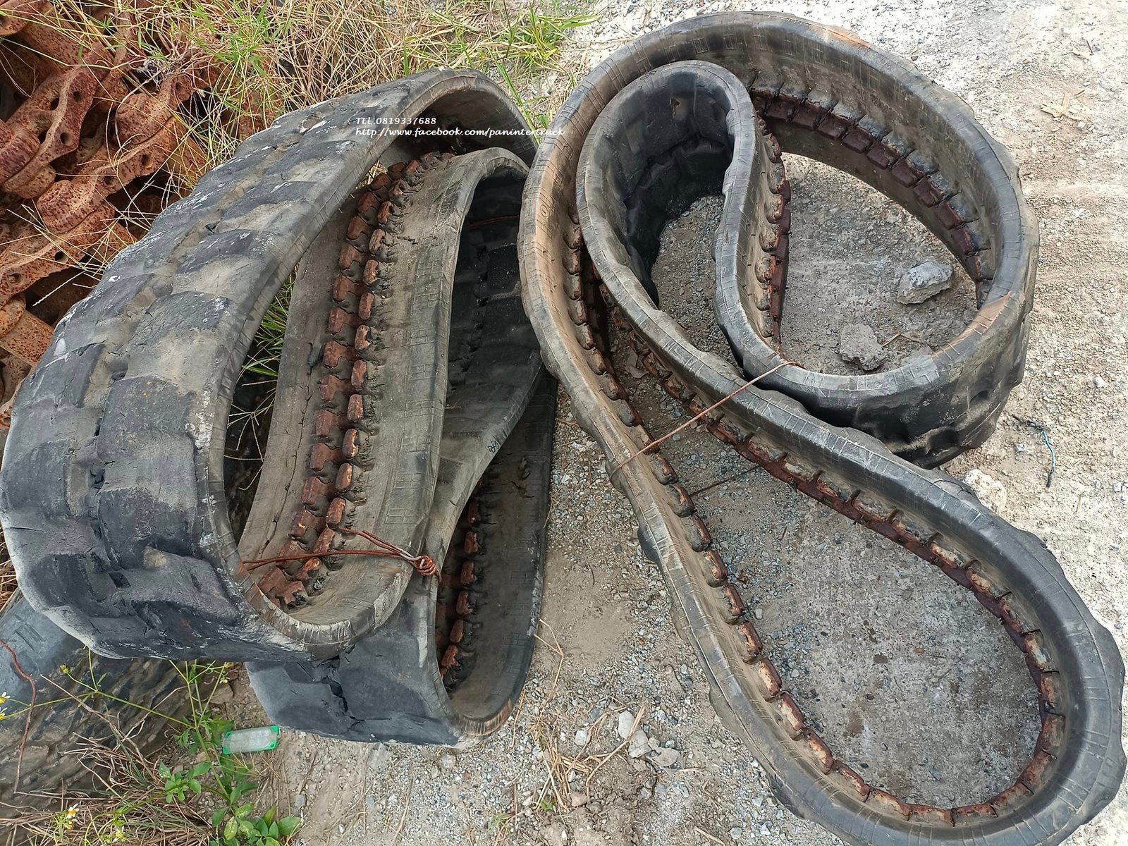 ราคาเพียง (คู่ละ) 9,900 บาท FROM JAPAN #RUBBER #TRACK FOR EXCAVATOR #แทรคยาง เพรท 300*52.5*88(ข้อถี่ ราคาเพียง (คู่ละ) 9,900 บาท FROM JAPAN #RUBBER #TRACK FOR EXCAVATOR #แทรคยาง เพรท 300*52.5*88(ข้อถี่
