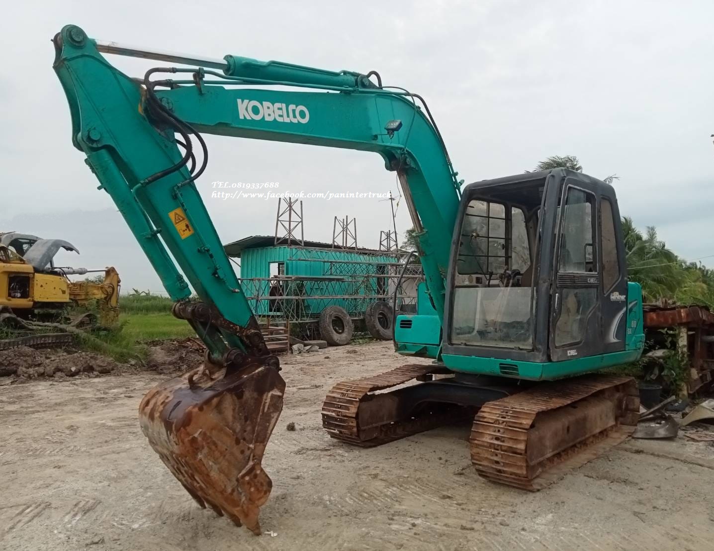 รถขุด โกเบ KOBELCO SK60 -3 มาร์คทรี มีลายไปป์ปิ้ง ลายหัวเจาะ