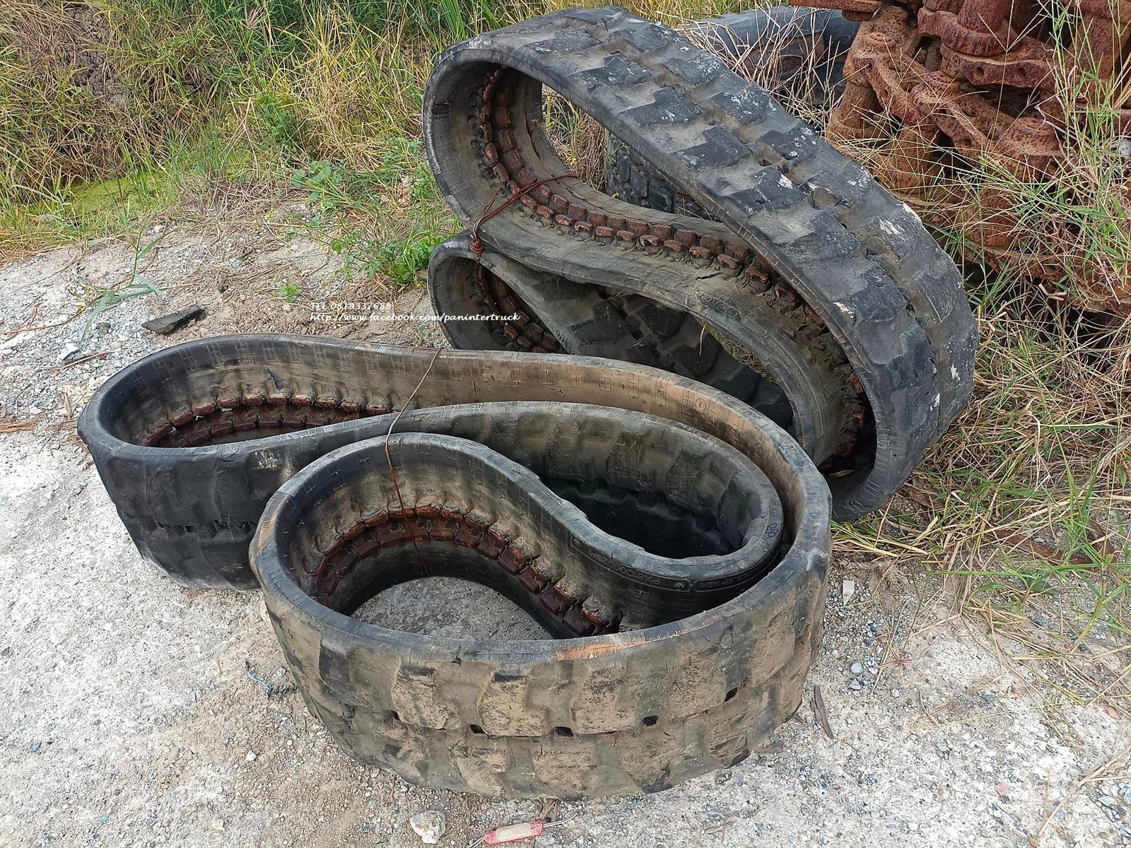 ราคาเพียง (คู่ละ) 9,900 บาท FROM JAPAN #RUBBER #TRACK FOR EXCAVATOR #แทรคยาง เพรท 300*52.5*88(ข้อถี่ ราคาเพียง (คู่ละ) 9,900 บาท FROM JAPAN #RUBBER #TRACK FOR EXCAVATOR #แทรคยาง เพรท 300*52.5*88(ข้อถี่