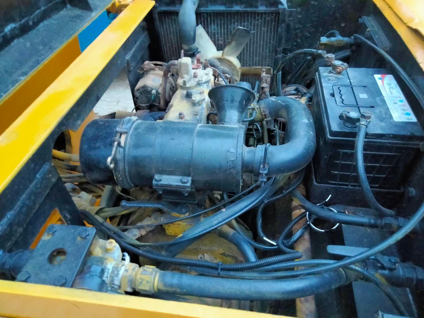 FROM JAPAN COMBINATION ROLLER รถบดไมว่า / 
ยังไม่เคยใช้งานในเมืองไทย ราคาเพียง 255,000 บาท
MEIWA MUC30W ขนาด3ตัน