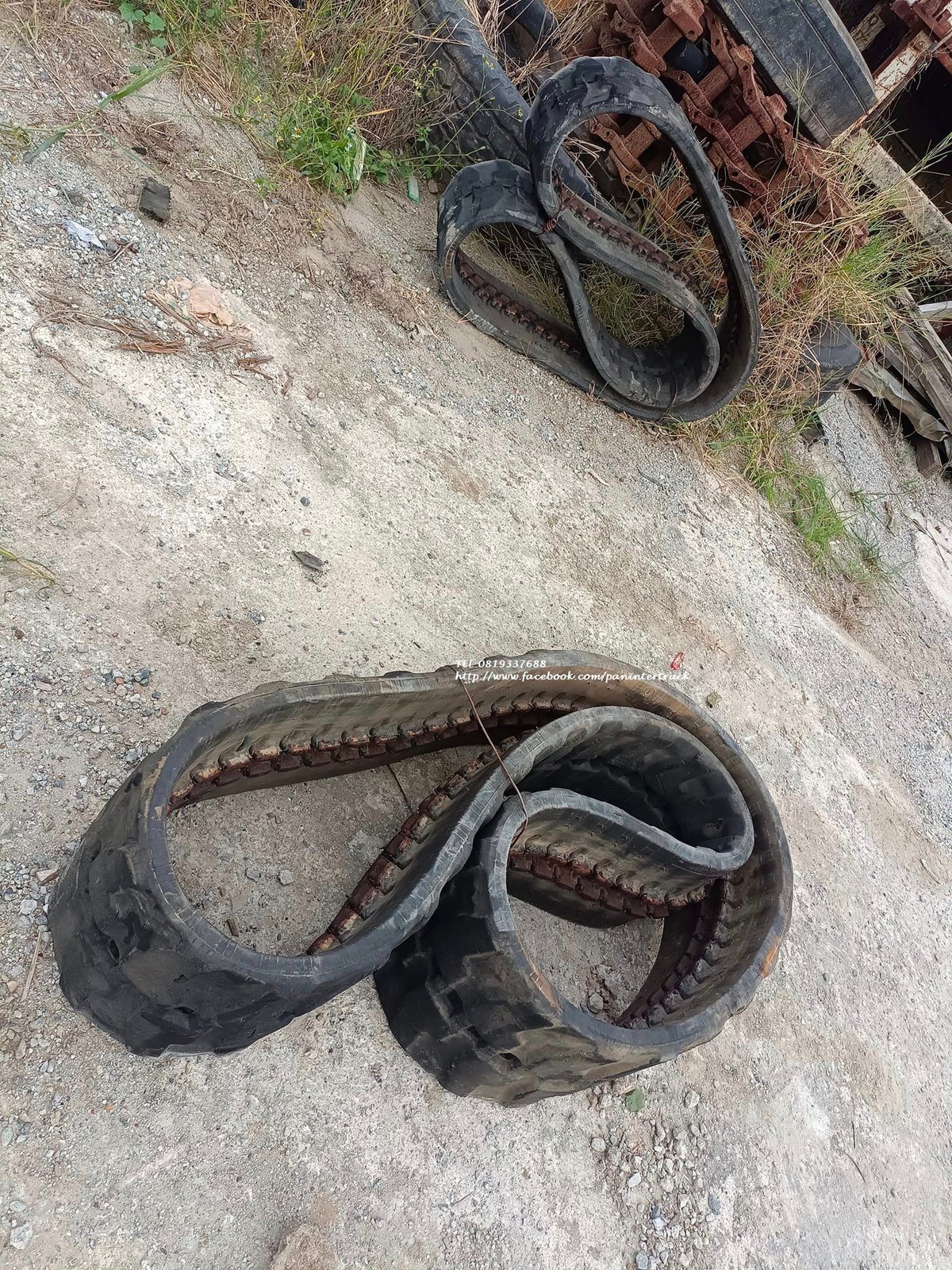 ราคาเพียง (คู่ละ) 9,900 บาท FROM JAPAN #RUBBER #TRACK FOR EXCAVATOR #แทรคยาง เพรท 300*52.5*88(ข้อถี่ ราคาเพียง (คู่ละ) 9,900 บาท FROM JAPAN #RUBBER #TRACK FOR EXCAVATOR #แทรคยาง เพรท 300*52.5*88(ข้อถี่