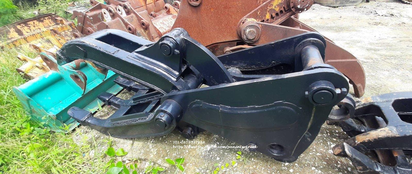 ราคาเพียง 39,900 บาท ตัวคีบปากหนีบไม้ แบบธรรมดา /แบบกรรไกร
GRAPPLE FOR EXCAVATOR 
อุปกรณ์รองรับ สำหรับรถขุดไซค์ 100,120,135