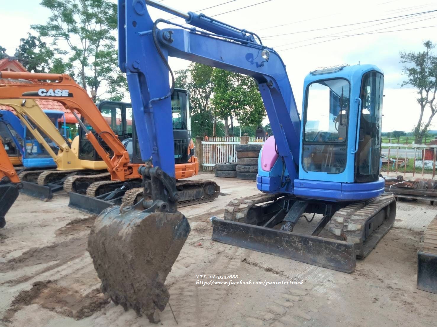 ราคาเท 399,000 บาท เก่านอก เก่าเก็บ รถขุด KOMATSU PC50UU-2E ขนาด 5ตัน ราคาเท 399,000 บาท เก่านอก เก่าเก็บ รถขุด KOMATSU PC50UU-2E ขนาด 5ตัน