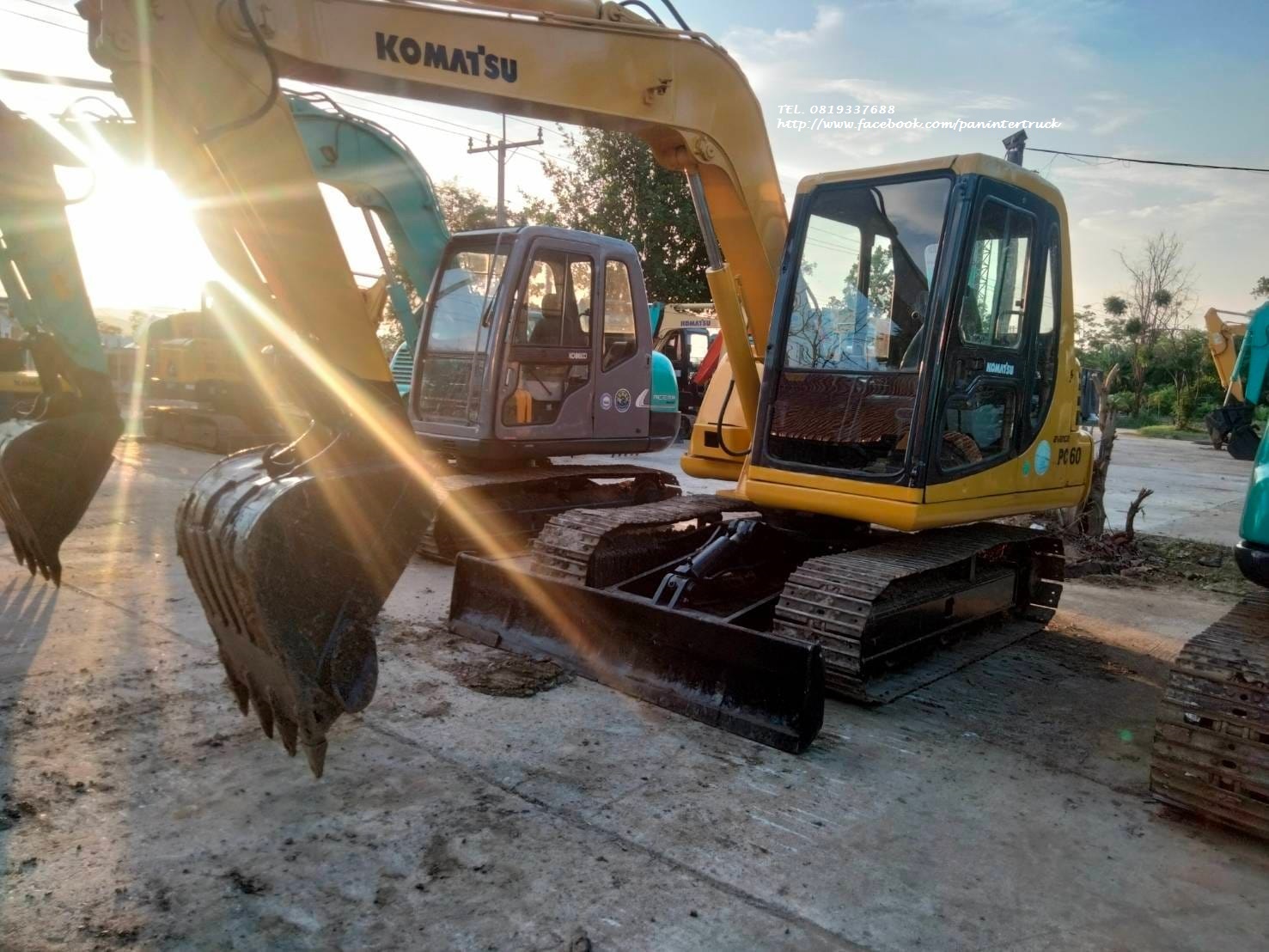 Vายรถขุดโคมัสสุ PC60 รุ่น 7 เก่านอกแท้
 ขนาด 6 ตัน มีอินวอย มีใบมีดดัน
ราคาเพียง 550,000 บาท