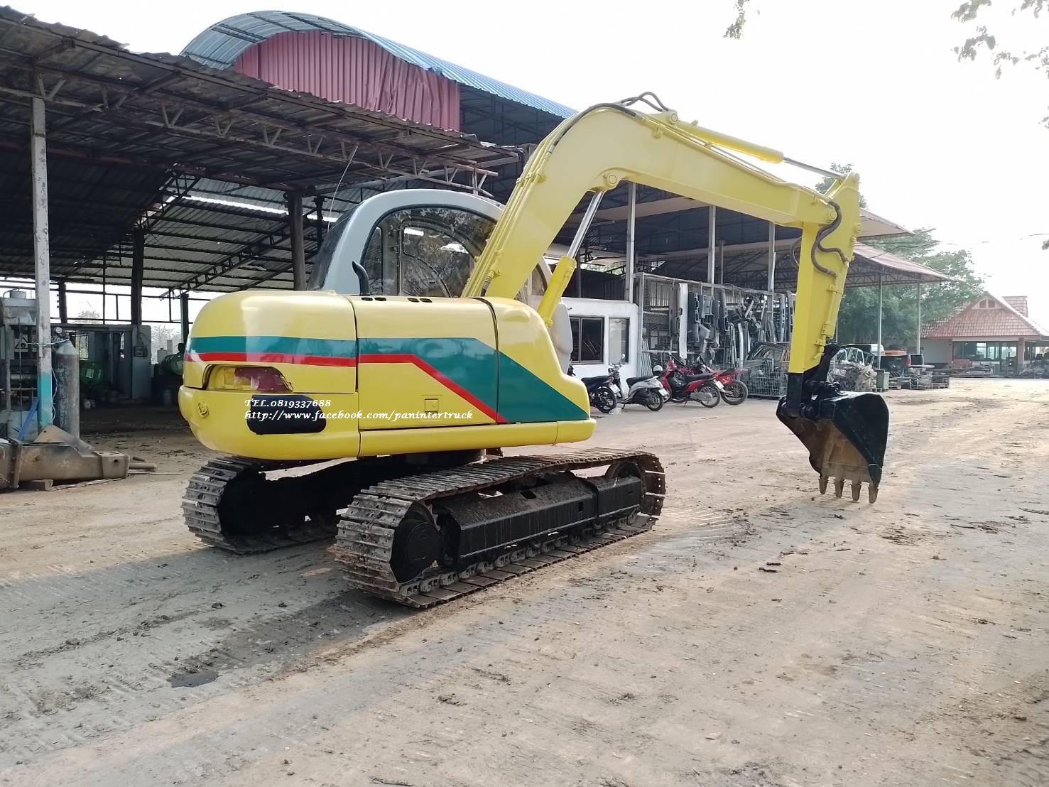 FROM JAPAN แอร์หนาว รถสวยๆรีบเลยจ้า
ราคาเพียง 590,000 บาท รถขุด โกเบ
HYD. EXCAVATOR KOBELCO SK60-3 มาร์คไฟท์