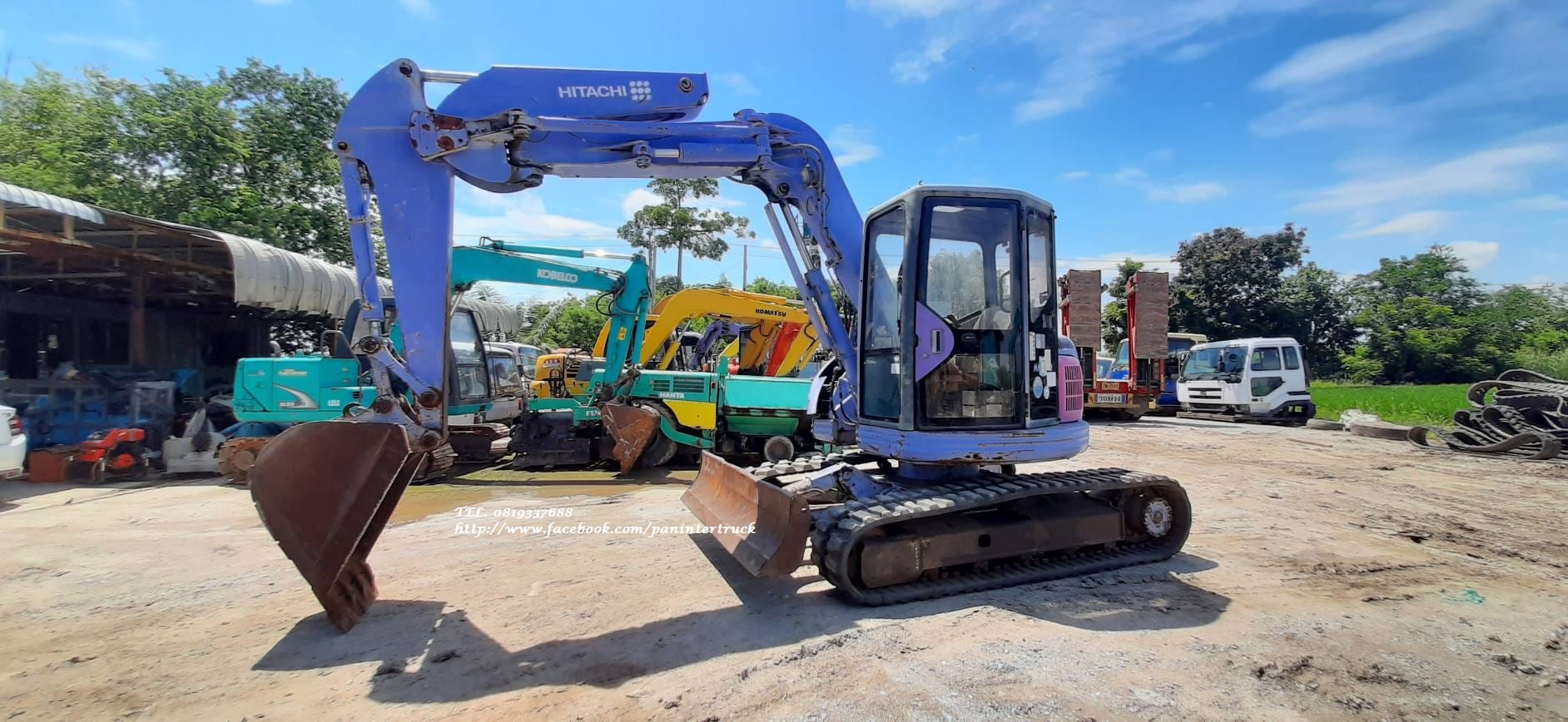 ราคานี้มีอยู่จริง เพียง 399,999 บาท FROMJAPAN HITACHI EX75UR
ขนาด 7 ตัน  มีตู้ มีเก๋ง มีประตู