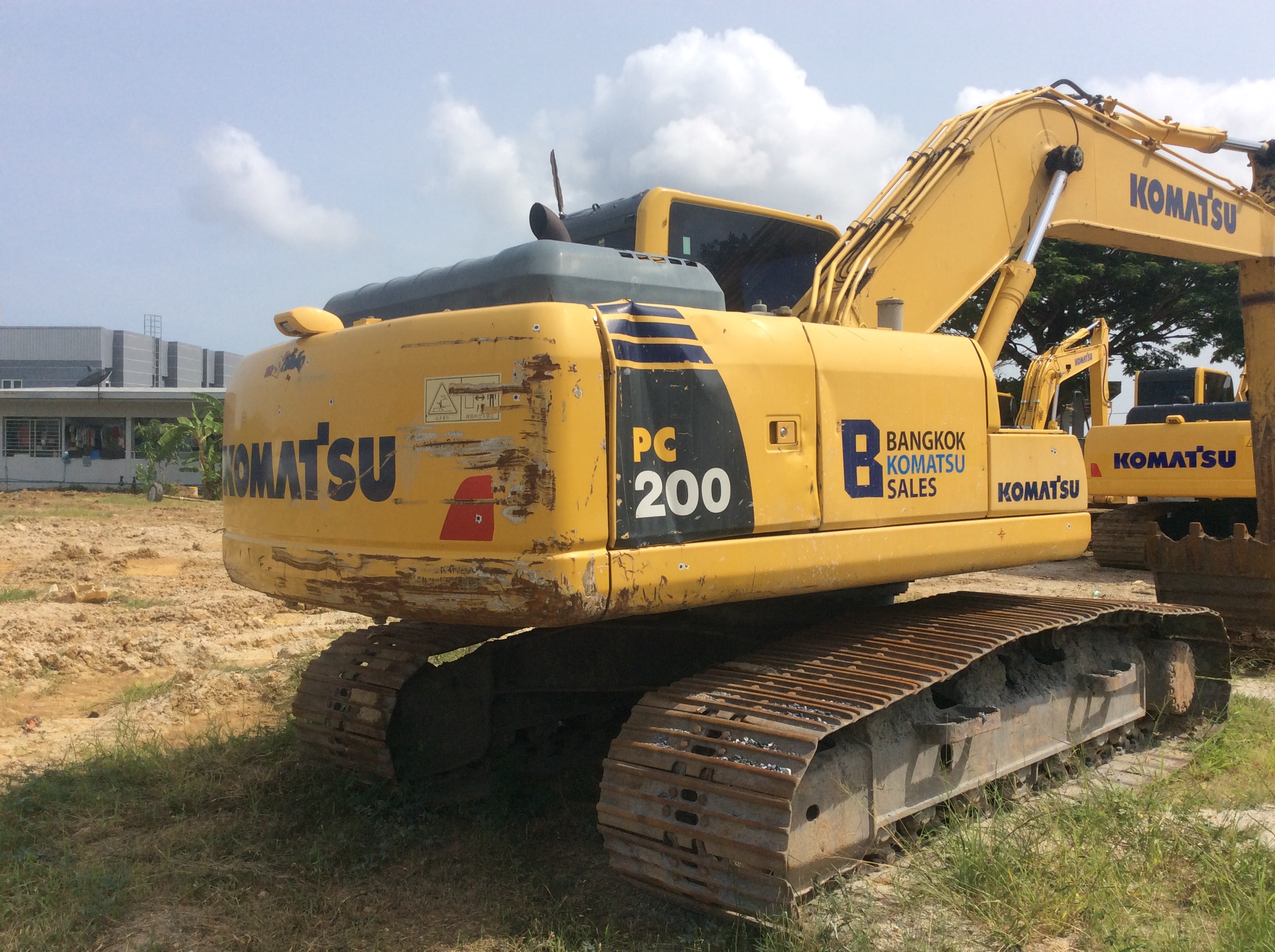 ขายรถแบคโฮKOMATSU PC200 8MO จอเหลือง เดิมๆไม่เคยเปิด