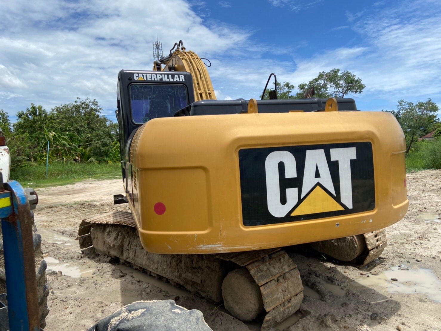 ขายรถแบคโฮ CAT320D กับ CAT330C รถบ้านใช้งานปกติ ควบ2คันหรือแยกได้ 320D ราคา 1,050,000 บาท CAT330C 1, ขายรถแบคโฮ CAT320D กับ CAT330C รถบ้านใช้งานปกติ ควบ2คันหรือแยกได้ 320D ราคา 1,050,000 บาท CAT330C 1,