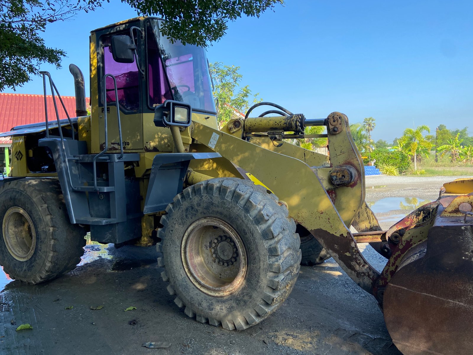 รถตัล้อยางKOMATSU wa300 ญี่ปุ่นมือสองพร้อมใช้งาน รถตัล้อยางKOMATSU wa300 ญี่ปุ่นมือสองพร้อมใช้งาน