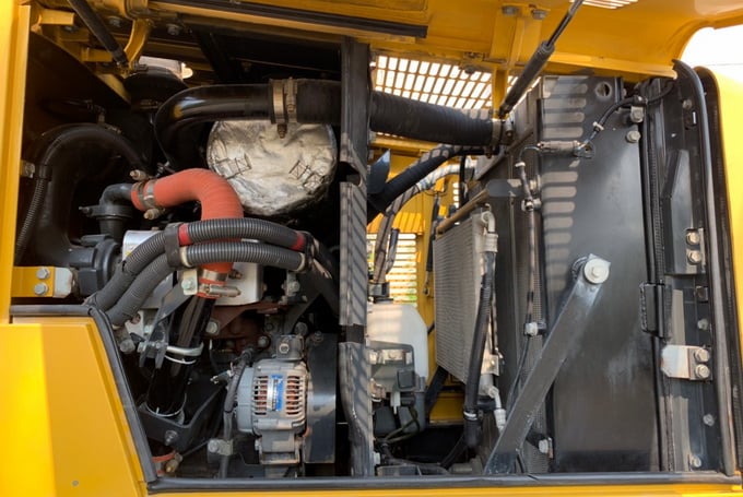 KOMATSU WR12-6 เทียบเท่า WA100-6 แขนยาวพิเศษ ยกสูง 3.90 ม. รหัสเครื่องยนต์ 4D95L นำเข้าจากญี่ปุ่น สี