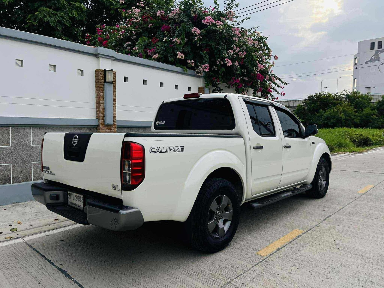 Nissan Navara Calibre ปี 2013 สดเท่านั้น💰159,000💰 4ประตู ตัวสูง เกียร์mt เครื่องยนต์ดีเซล 2,500 เ Nissan Navara Calibre ปี 2013 สดเท่านั้น💰159,000💰 4ประตู ตัวสูง เกียร์mt เครื่องยนต์ดีเซล 2,500 เ