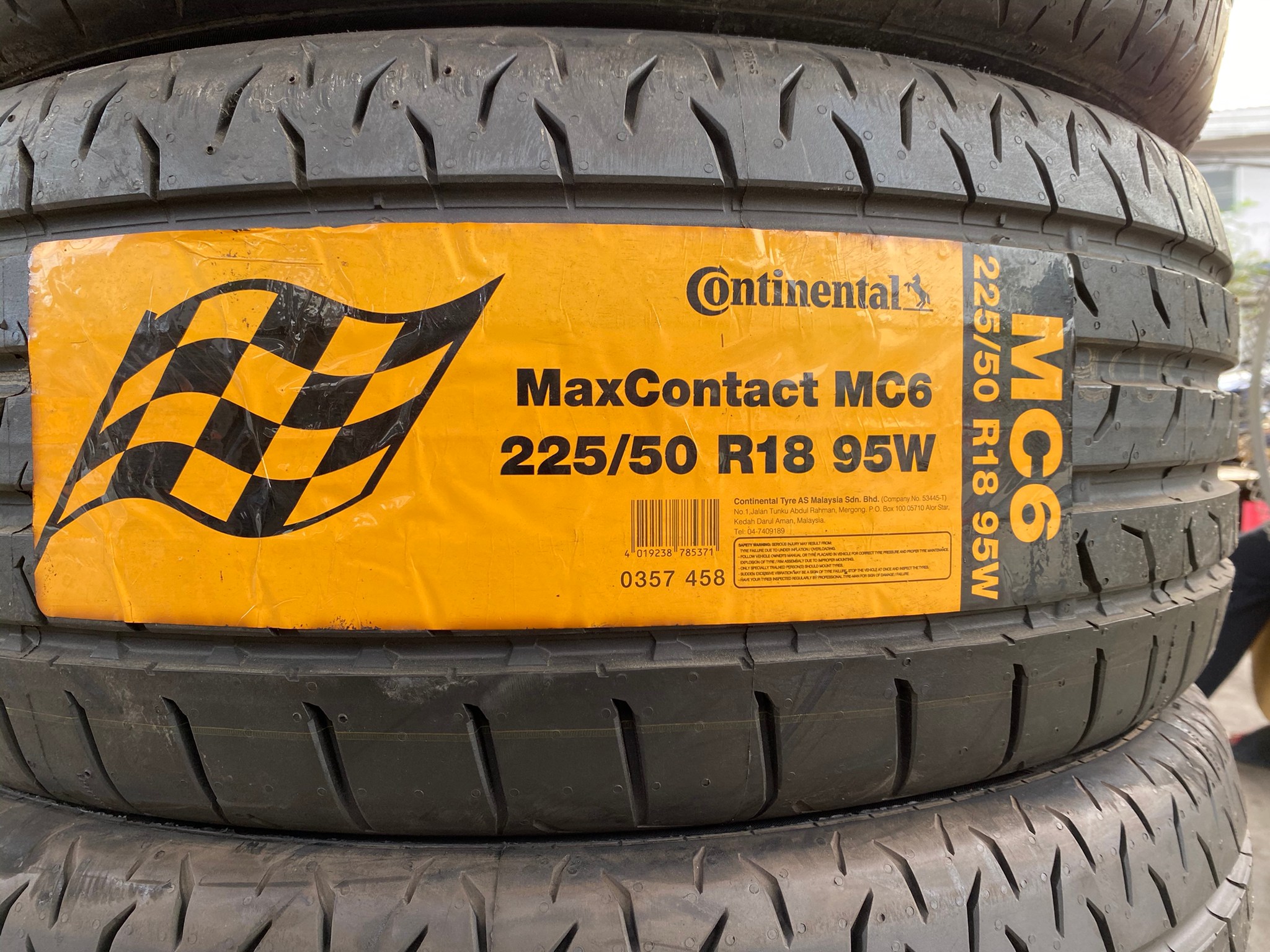 ยางใหม่ CONTINENTAL MaxContact MC6 225/50-18 ปี18 ยางใหม่ CONTINENTAL MaxContact MC6 225/50-18 ปี18