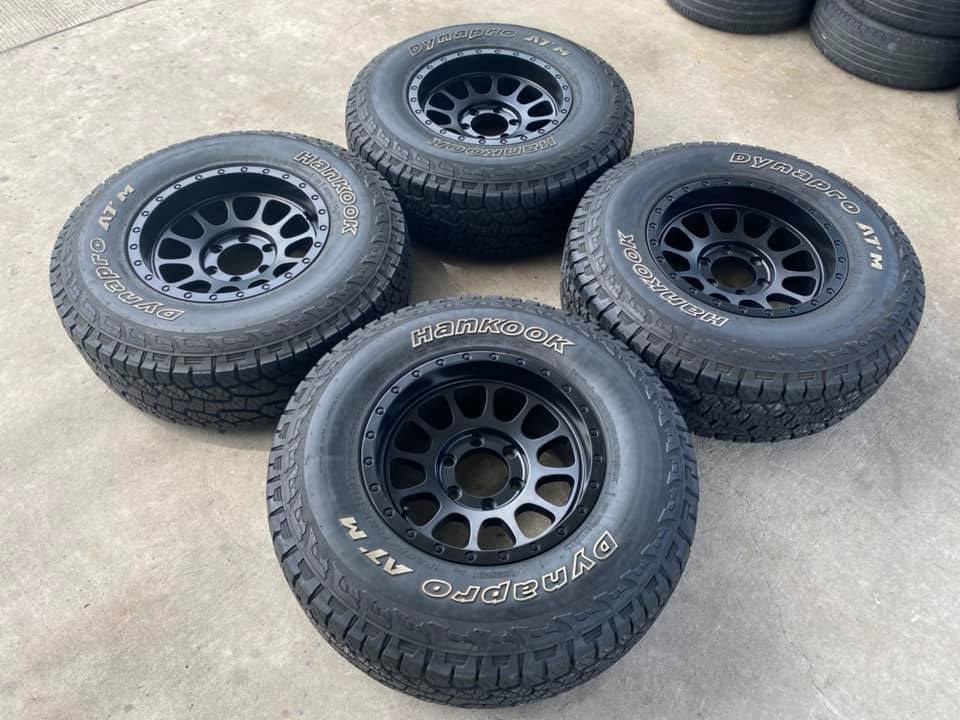 ล้อใหม่ ระฆัง ขอบ16 6รู139 กว้าง 8.5 ออฟ0 พร้อมยาง HANKOOK AT-M 265/75-16 ปี17