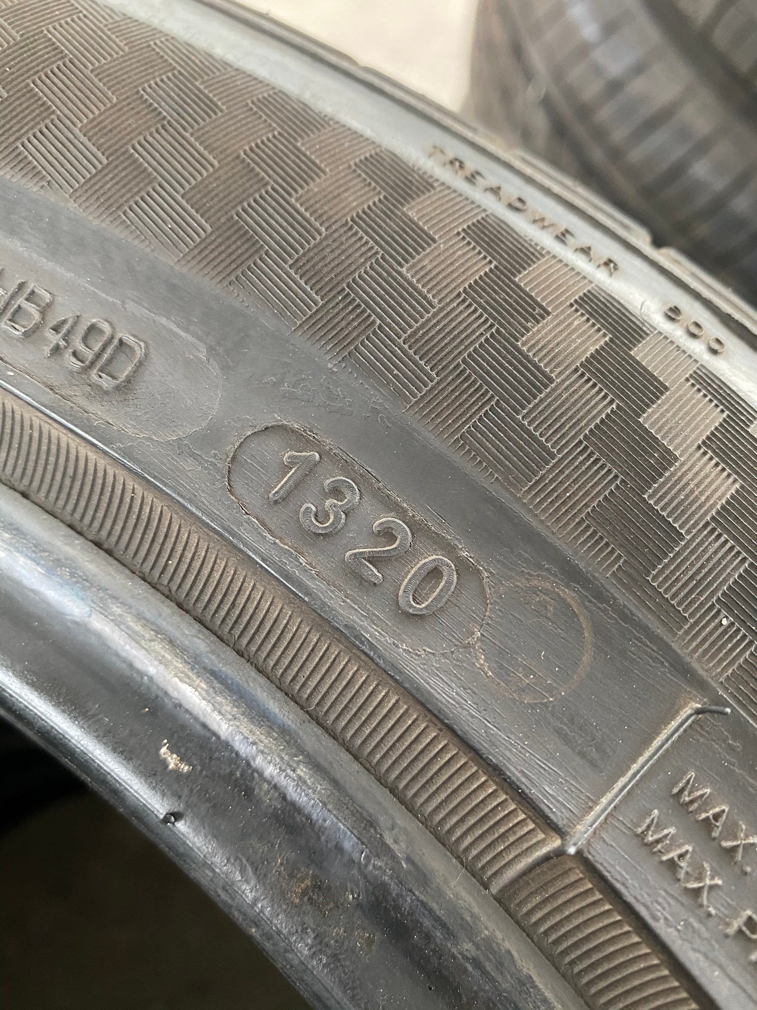 ยาง DEESTONE PREMIUM Tourer 215/55-17 ปี20