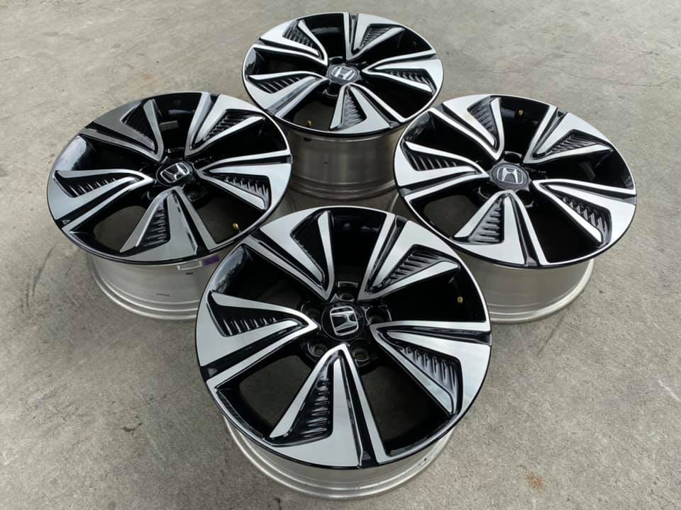 แม็ก HONDA Civic ขอบ17 5รู114 ถอดป้ายแดง ไร้ริ้วรอยใหม่กริ๊ป สีเดิมโรงงาน แม็ก HONDA Civic ขอบ17 5รู114 ถอดป้ายแดง ไร้ริ้วรอยใหม่กริ๊ป สีเดิมโรงงาน