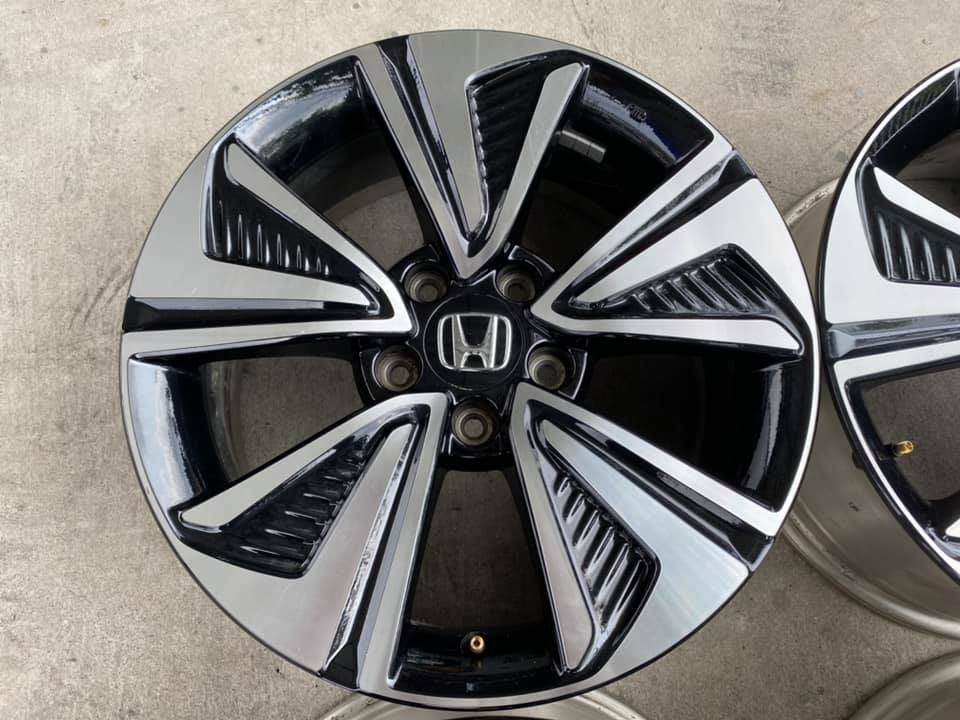 แม็ก HONDA Civic ขอบ17 5รู114 ถอดป้ายแดง ไร้ริ้วรอยใหม่กริ๊ป สีเดิมโรงงาน