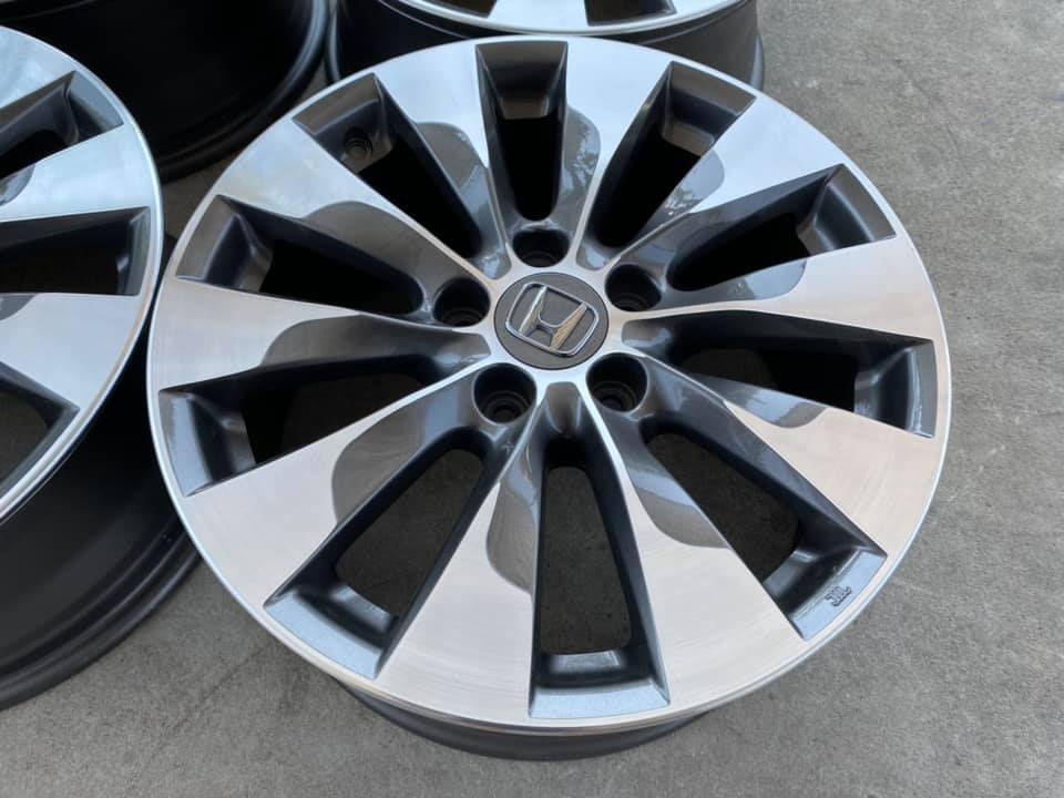 ล้อ HONDA Accord G9 ขอบ17 5รู114 สภาพสวย ทำสีปัดเงาใหม่ ไม่มีซ่อม ล้อ HONDA Accord G9 ขอบ17 5รู114 สภาพสวย ทำสีปัดเงาใหม่ ไม่มีซ่อม