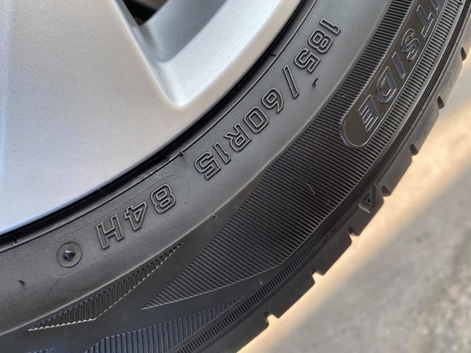 ล้อ NISSAN All New Almera ขอบ15 ถอดป้ายแดง สภาพเหมือนใหม่ พร้อมยางเปอร์เซ็นต์ DUNLOP