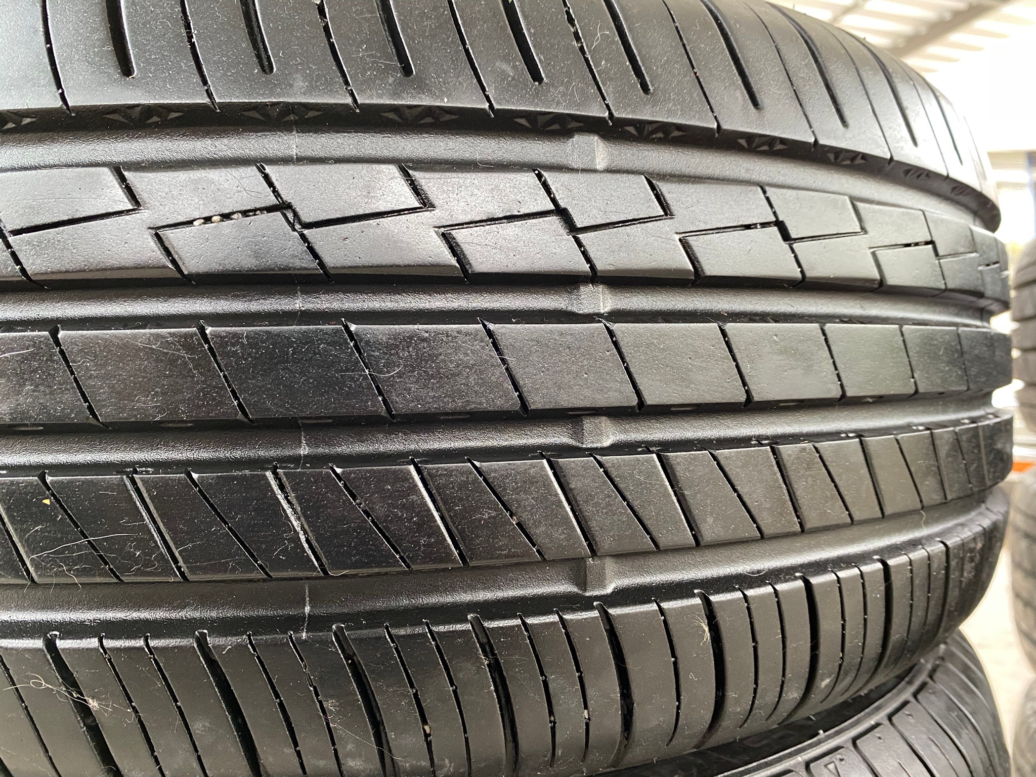 ยาง DEESTONE PREMIUM Tourer 215/55-17 ปี20