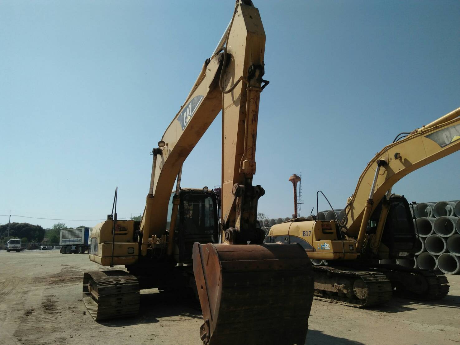 ขายด่วน.  รถแบคโฮ. CAT 320 C เอกสารพร้อม  สภาพดีมาก ติดต่อด่วน 0910617179