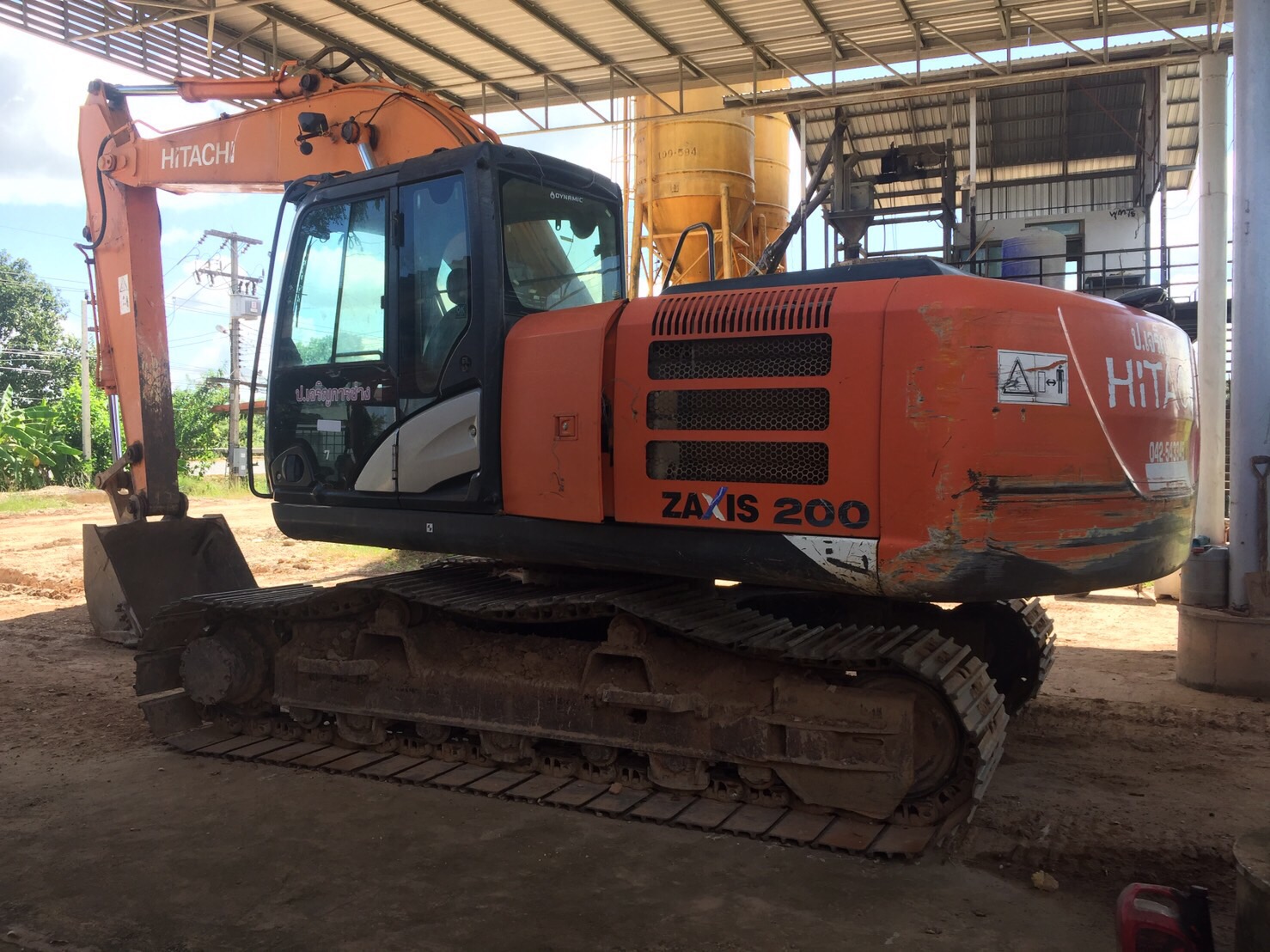 ขายด่วน แบคโฮ HITACHI ZX200-5G สภาพดีมาก เอกสารพร้อม ติดต่อด่วน 0910617179