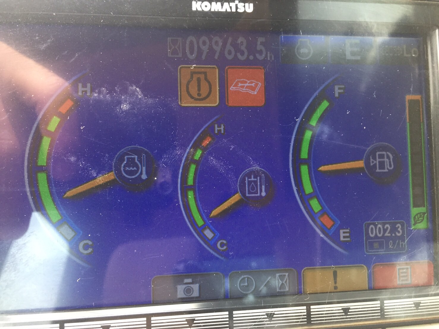 ขายด่วน KOMATSU PC 200-8MO สภาพดีมาก ติดต่อด่วน 0910617179