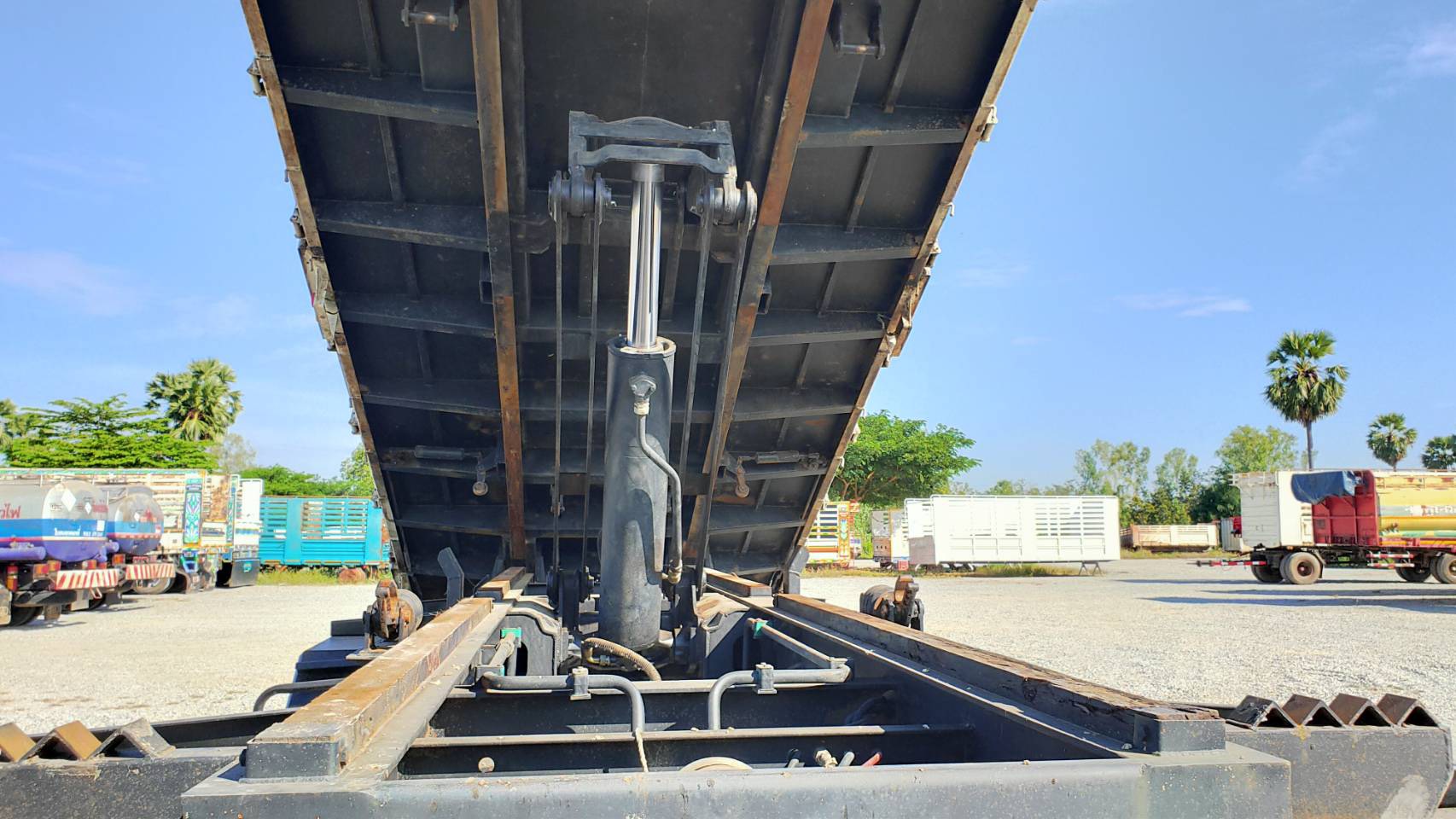 “ประกาศลูกขาดเเม่” ลูกพ่วงดั้ม 3 คานพนัสปี60 ราคา 550,000 บาท ☎️ 089-9192600 ธนพล  ☎️089-708-7998 เฮียดำสุโขทัย