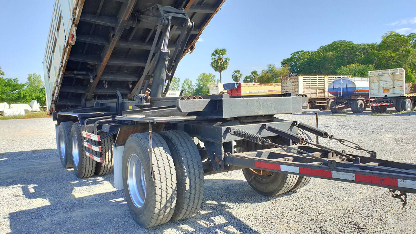 “ประกาศลูกขาดเเม่” ลูกพ่วงดั้ม 3 คานพนัสปี60 ราคา 550,000 บาท ☎️ 089-9192600 ธนพล  ☎️089-708-7998 เฮียดำสุโขทัย