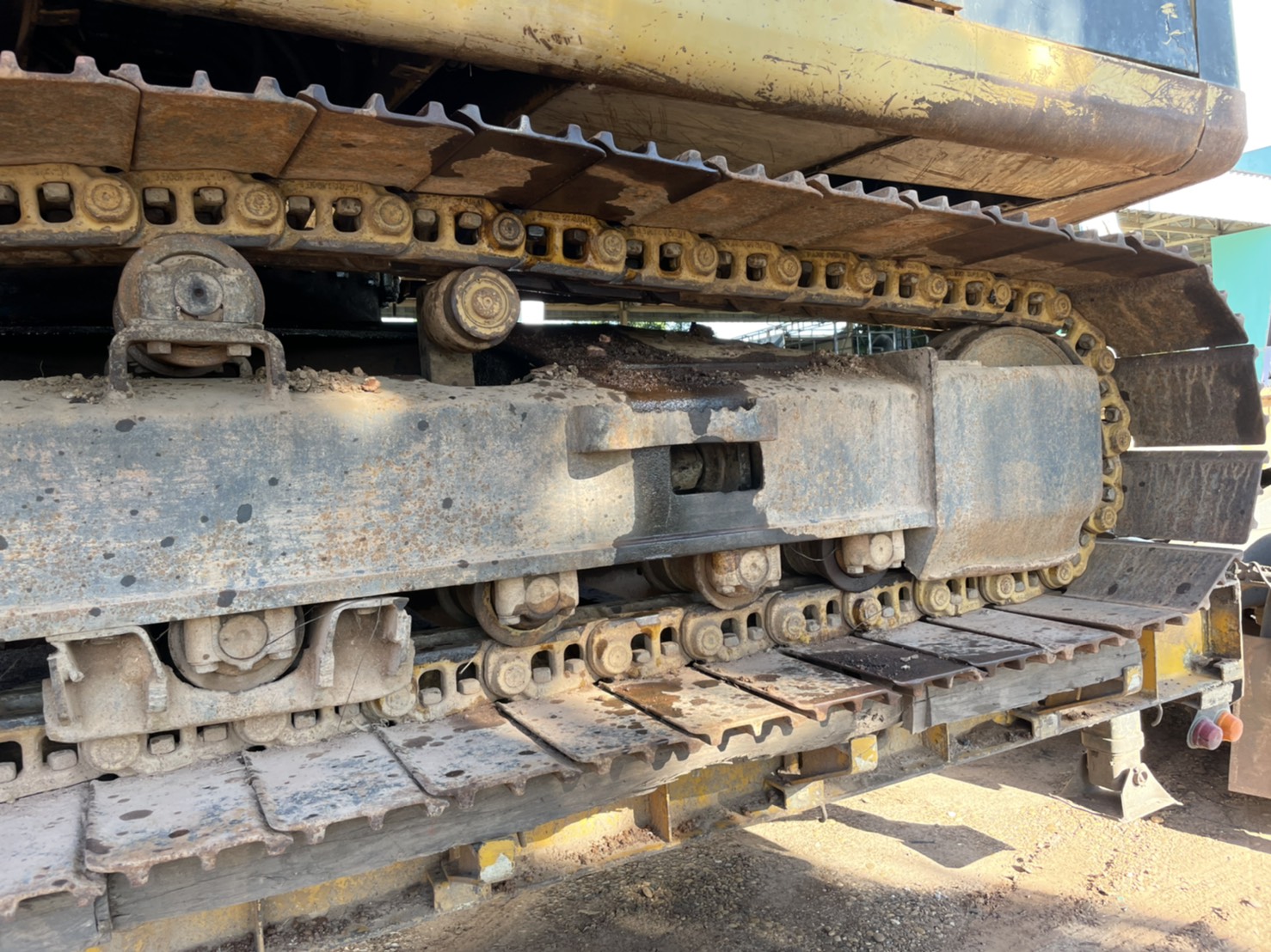 ขายแมคโคร CAT 320-A พร้อมใช้งาน สนใจโทร 086-233-7640