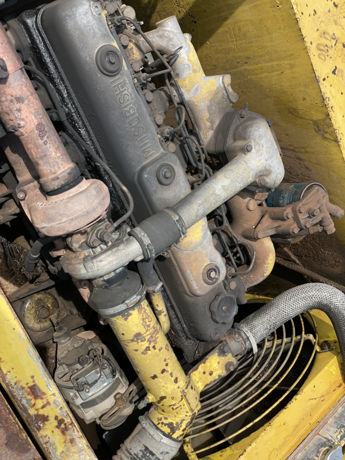 แมคโคร โกเบโก้ 200-3 พร้อมใช้งาน เครื่องดี เครื่องเดิม ปั๊มเดิม ไม่มีไฟฟ้า แมคโคร โกเบโก้ 200-3 พร้อมใช้งาน เครื่องดี เครื่องเดิม ปั๊มเดิม ไม่มีไฟฟ้า