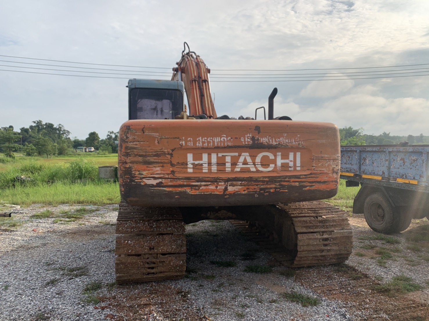 ขายแมคโคร Hitachi EX200 6 สูบ เอกสารทะเบียนพร้อมโอน รถใช้งานปกติ