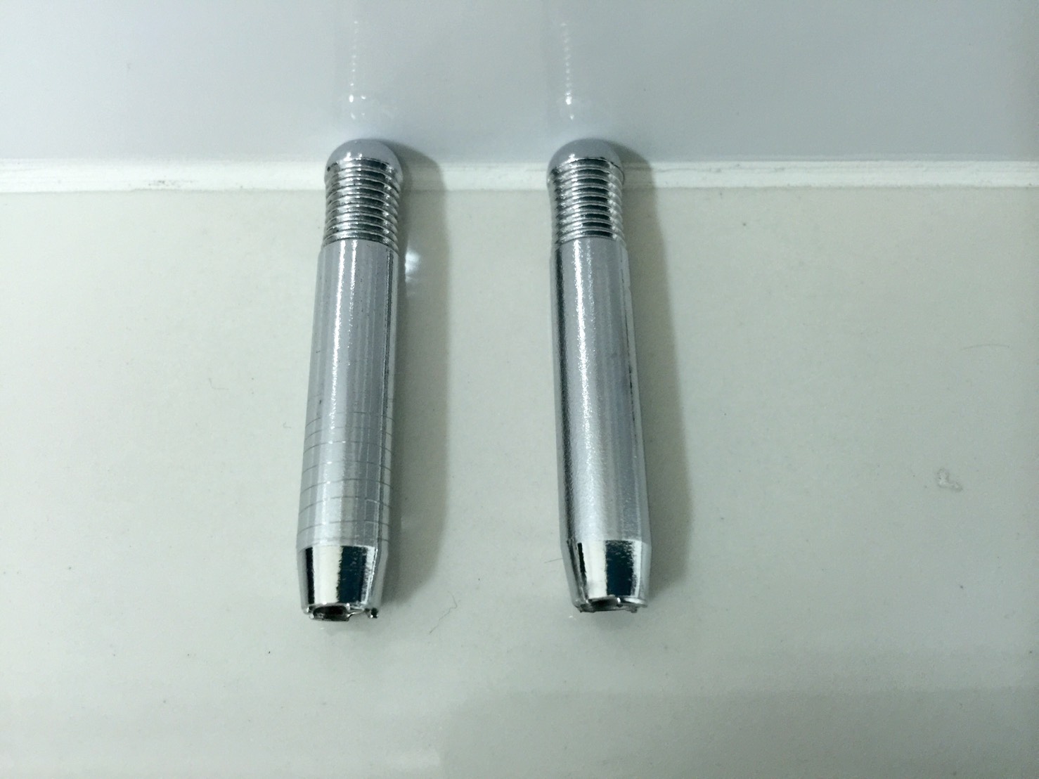 ขายปุ่มล็อคประตูโครเมี่ยมของรถยนต์ DAIHATSU รุ่น MIRA L80 แท่งกลมญี่ปุ่นแท้ ขายปุ่มล็อคประตูโครเมี่ยมของรถยนต์ DAIHATSU รุ่น MIRA L80 แท่งกลมญี่ปุ่นแท้