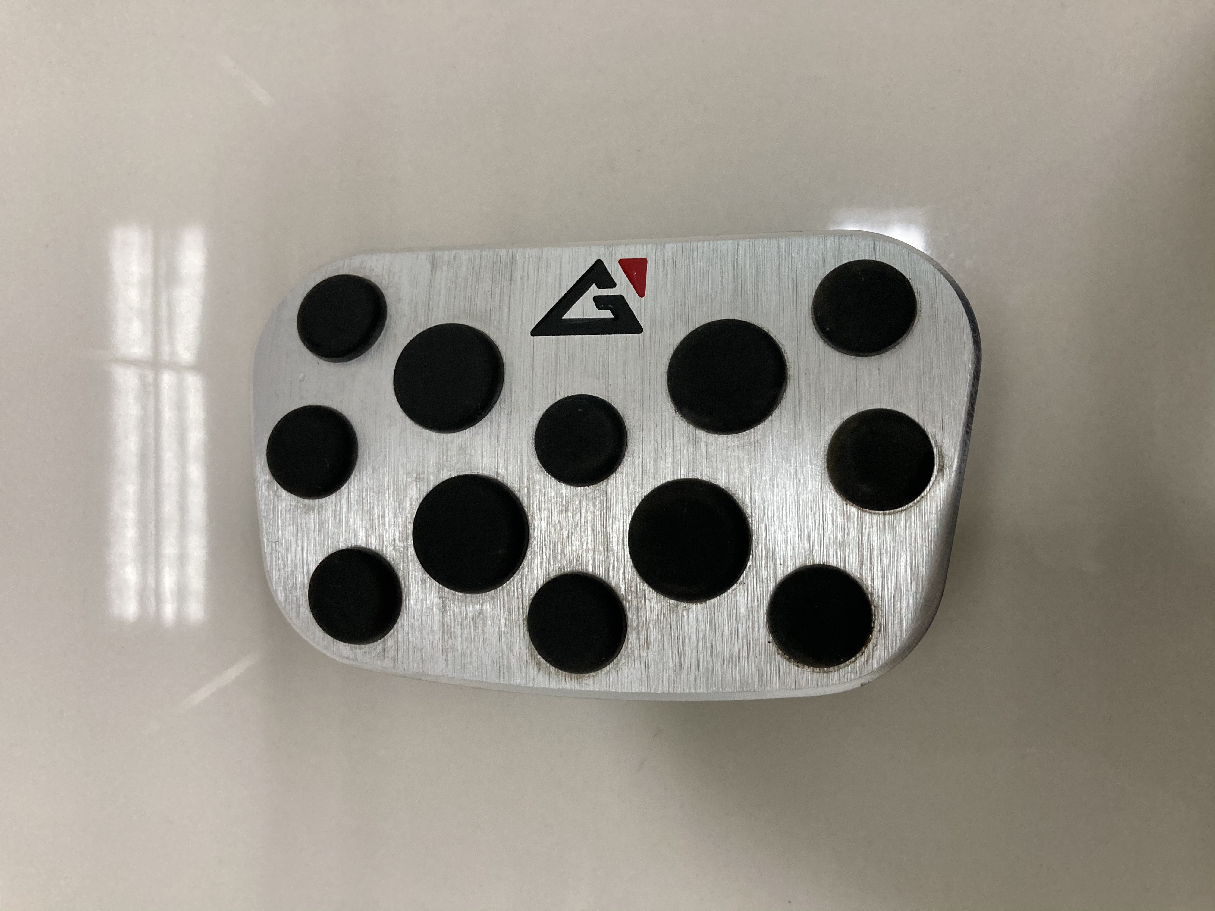 ขายแป้นเยียบเบรค G่s ไม่แท้ของรถยนต์ TOYOTA รุ่น ALPHARD 2.4-3.5L ปี 2008-2014 ขายแป้นเยียบเบรค G่s ไม่แท้ของรถยนต์ TOYOTA รุ่น ALPHARD 2.4-3.5L ปี 2008-2014