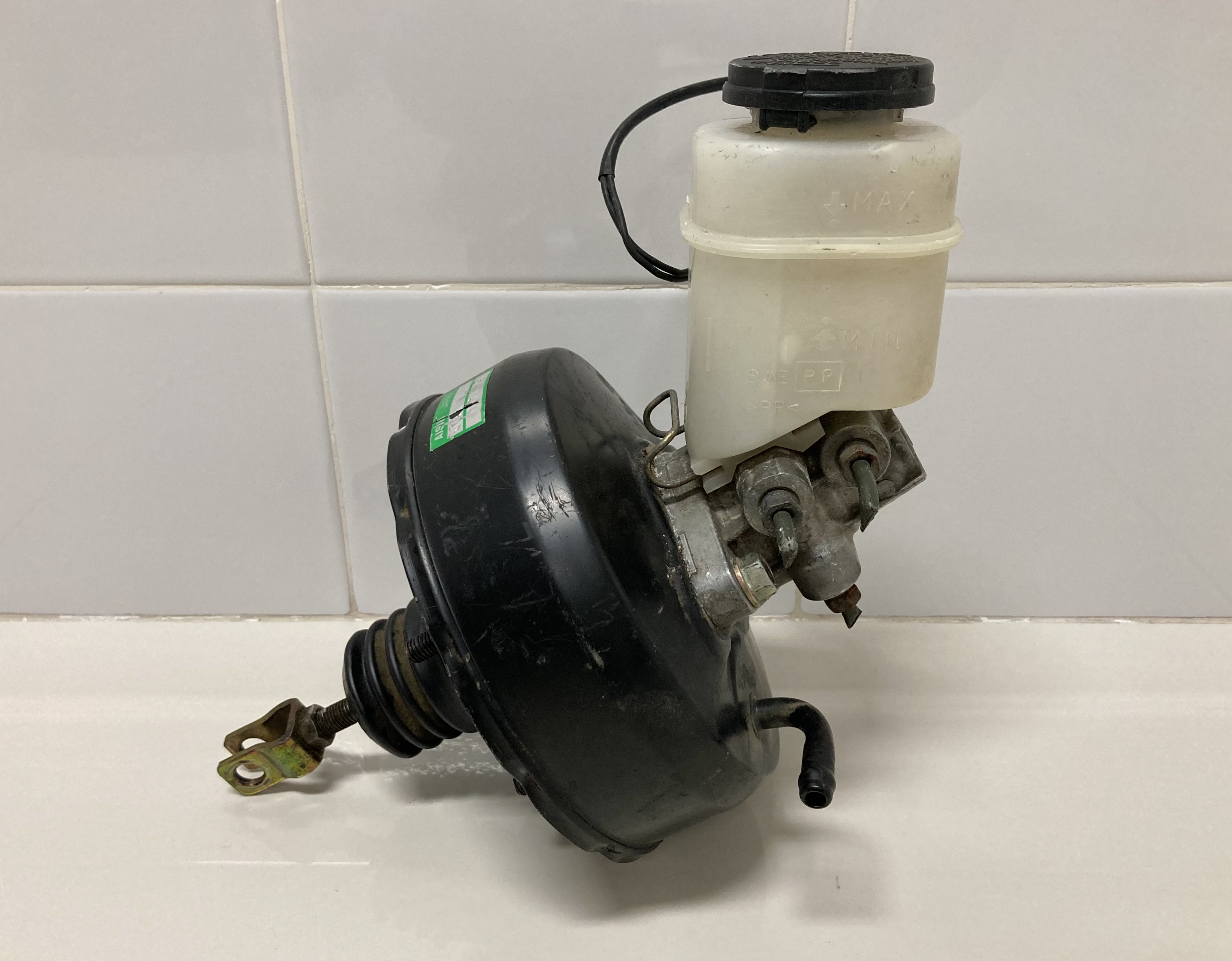 ขายหม้อลมเบรคคอสั้นของรถยนต์ DAIHATSU รุ่น MIRA L80 ปี 1990 ตรงรุ่นเลย