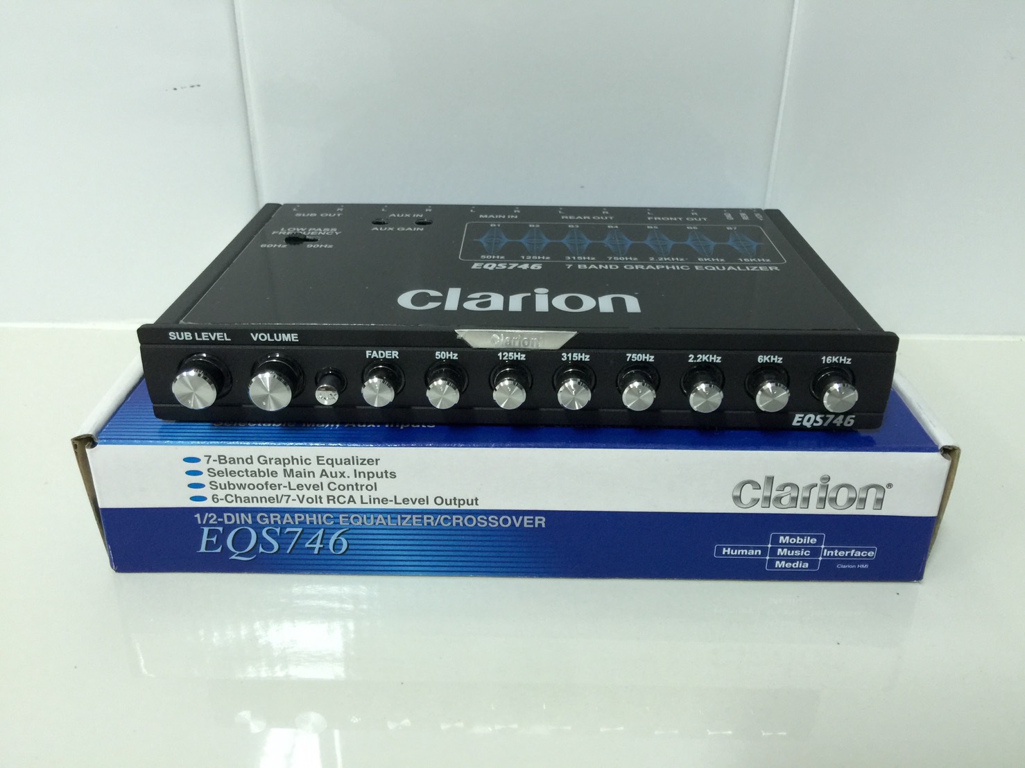 ขายปรีแอมป์ยี่ห้อ Clarion รุ่น EQS746 คุณภาพเสียงดีแนว SQ เลยครับ