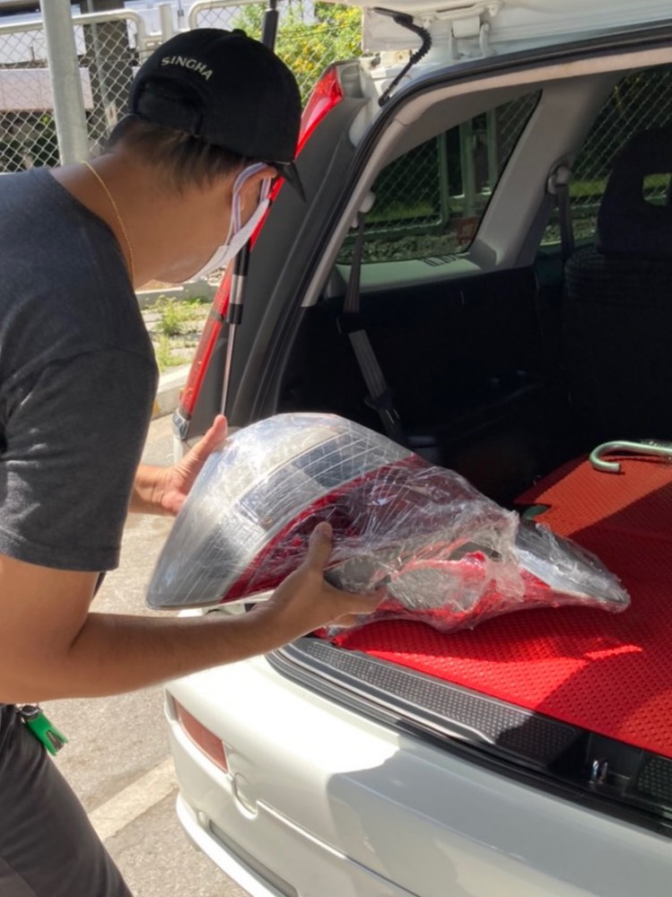 ขายไฟท้าย RS ของรถยนต์ HONDA รุ่น JAZZ GE ปี 2008-2014 ขายไฟท้าย RS ของรถยนต์ HONDA รุ่น JAZZ GE ปี 2008-2014