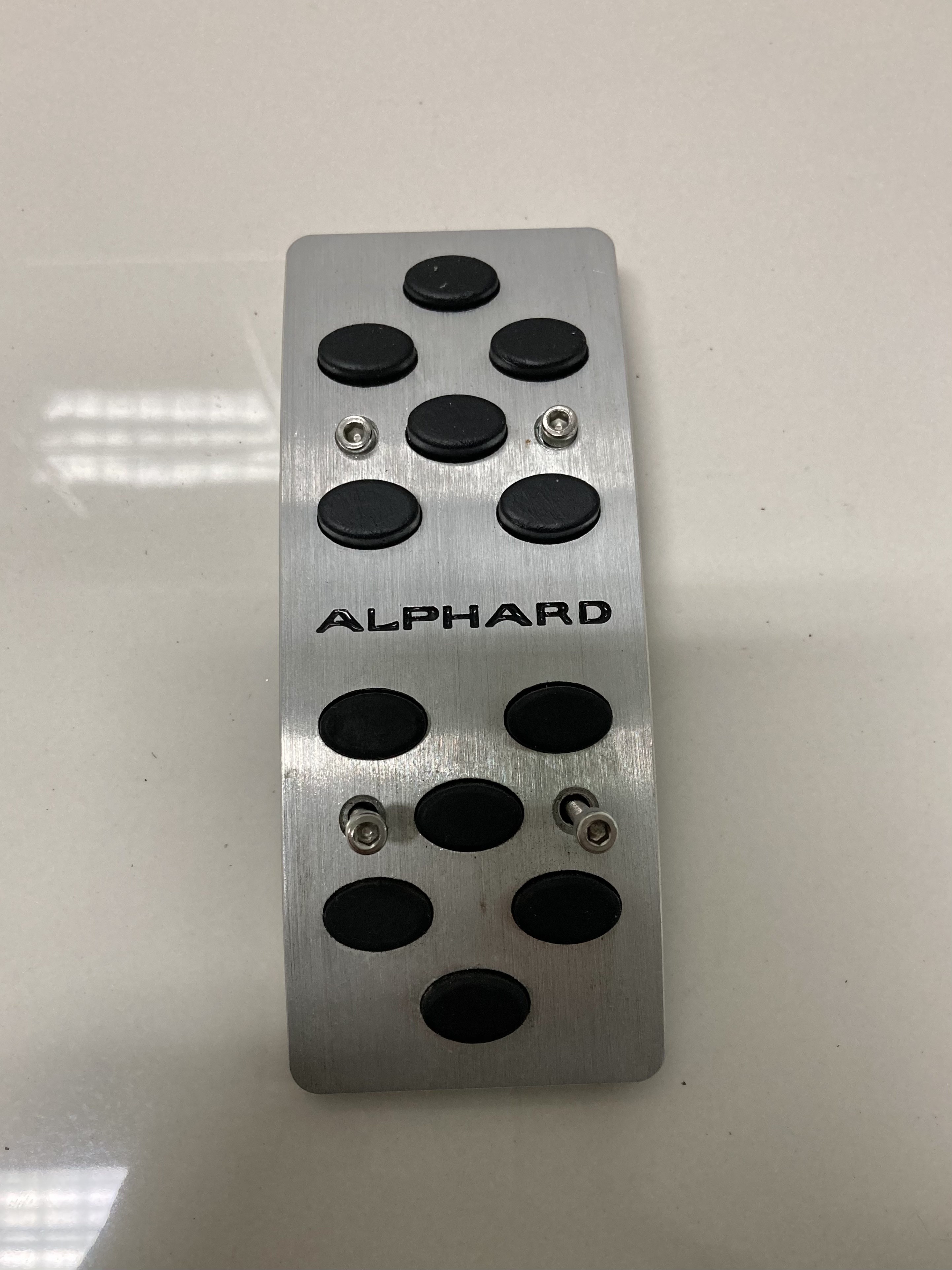 ขายแป้นเยียบเบรคของรถยนต์ TOYOTA รุ่น ALPHARD 2.4-3.5L ปี 2008-2014