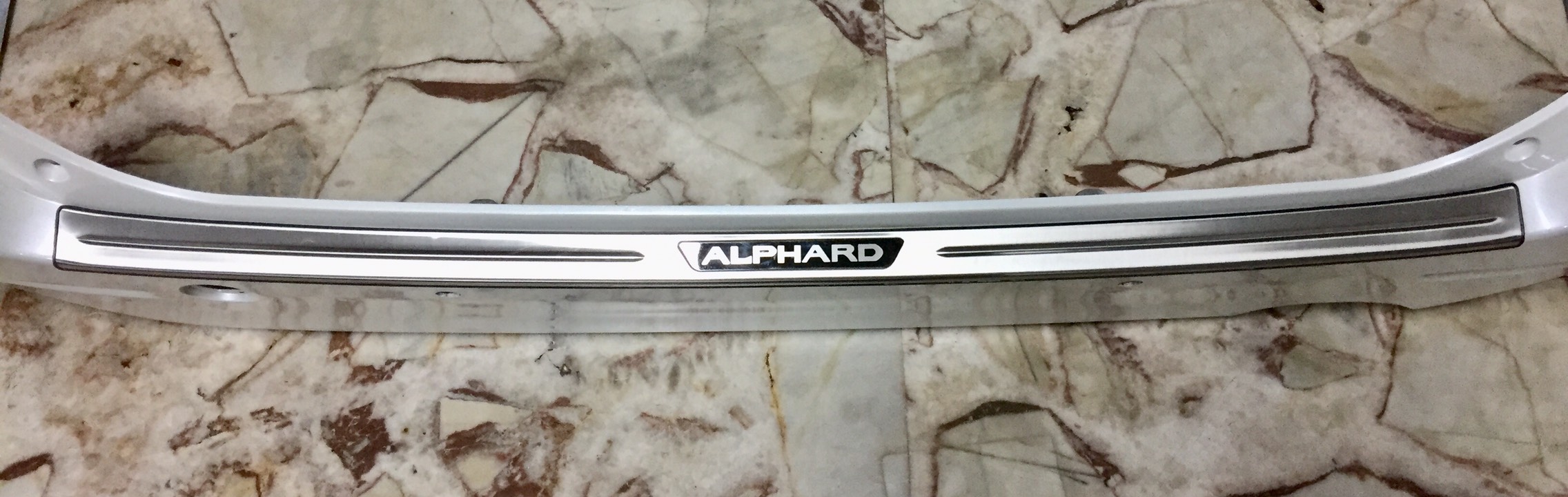 ขายกันชนหลังเดิมติดรถยนต์ TOYOTA รุ่น ALPHARD SC ตัว MINOR CHANGE ปี 2012-2014 ขายกันชนหลังเดิมติดรถยนต์ TOYOTA รุ่น ALPHARD SC ตัว MINOR CHANGE ปี 2012-2014