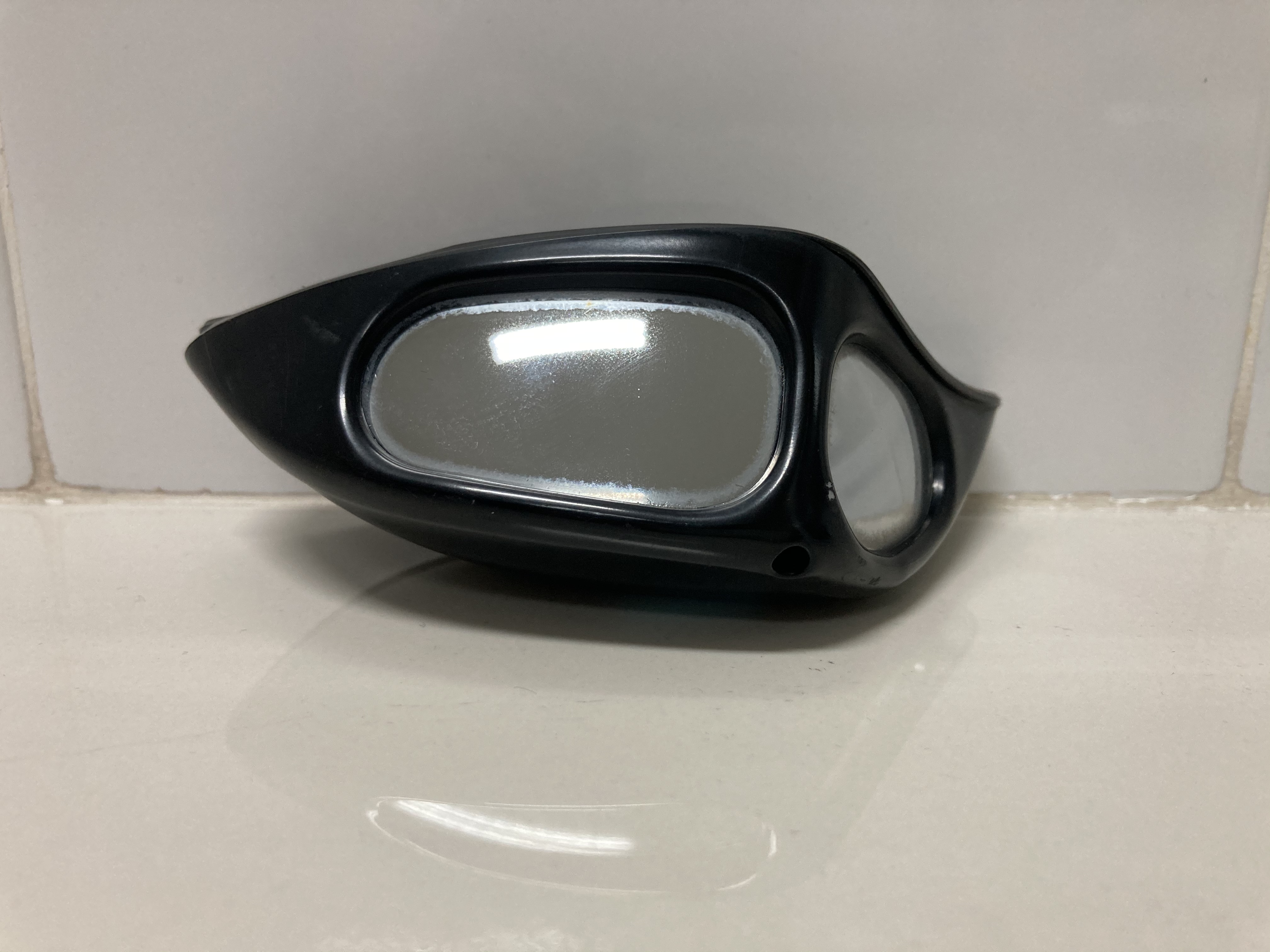 ขายกระจกมองมุมข้างซ้ายรถตู้ TOYOTA รุ่น ALPHARD 2.4L ปี 2008-2014