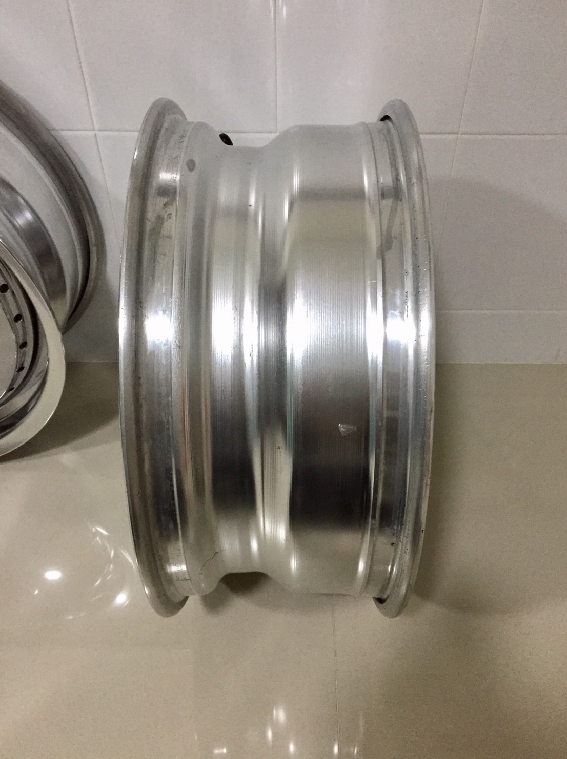 ขายล้อแม็กซ์ W WORK ขอบ 17 นิ้ว รุ่น LEADSLED ขนาด 4,5 รู 114.3 กว้าง 7" ET50 ขายล้อแม็กซ์ W WORK ขอบ 17 นิ้ว รุ่น LEADSLED ขนาด 4,5 รู 114.3 กว้าง 7" ET50