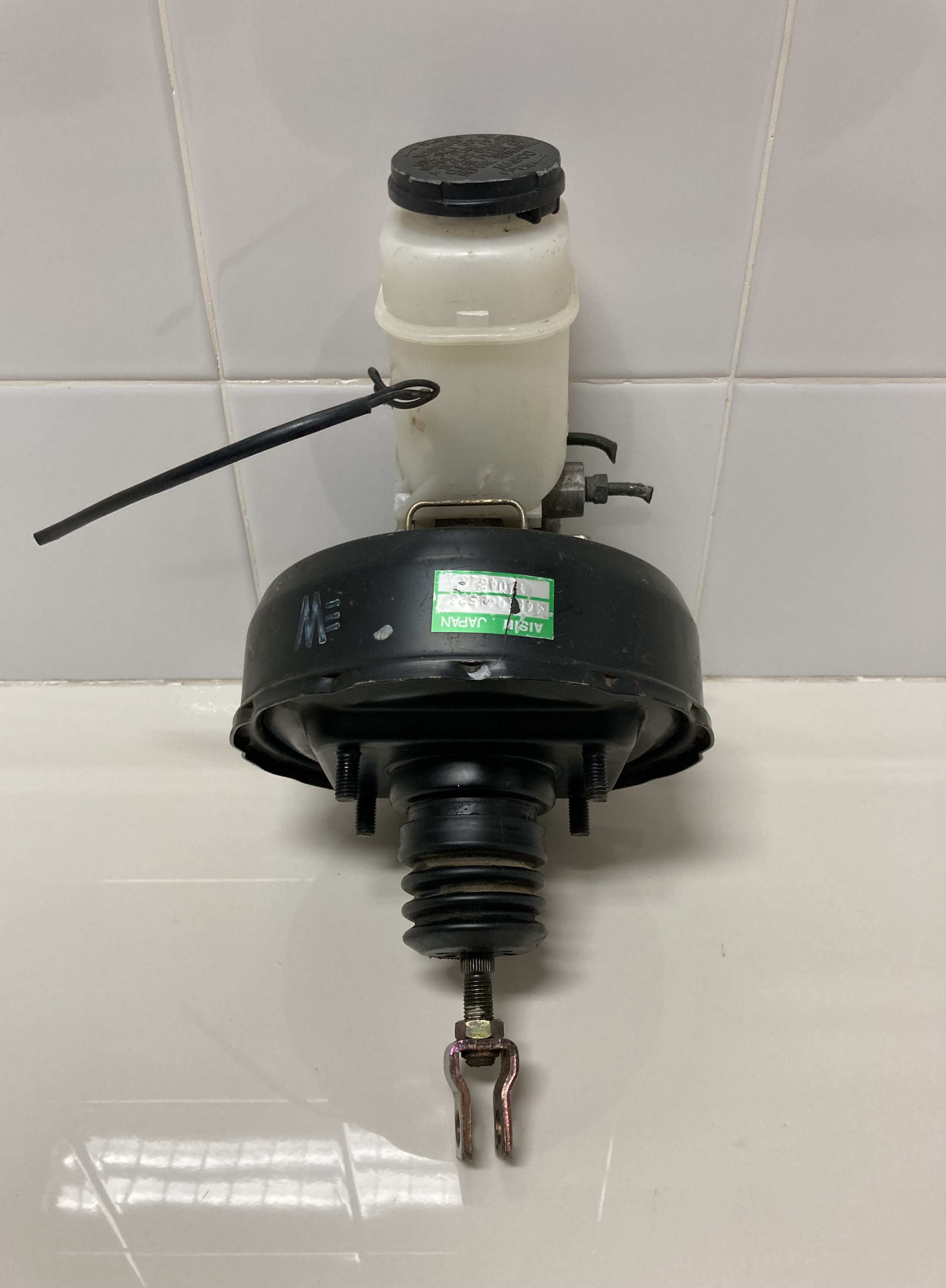 ขายหม้อลมเบรคคอสั้นของรถยนต์ DAIHATSU รุ่น MIRA L80 ปี 1990 ตรงรุ่นเลย