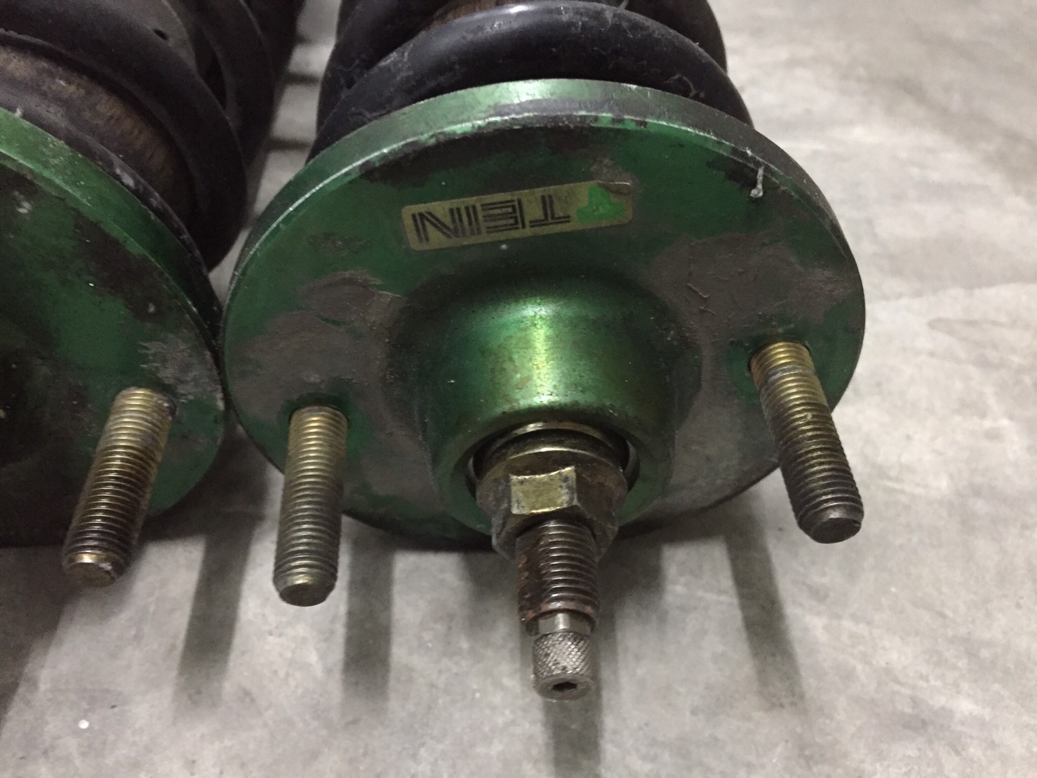 ขายโช๊คแต่ง TEIN type Flex รถยนต์ HONDA รุ่น CIVIC 3 DOOR EG6 ปี 1992-1996 ขายโช๊คแต่ง TEIN type Flex รถยนต์ HONDA รุ่น CIVIC 3 DOOR EG6 ปี 1992-1996