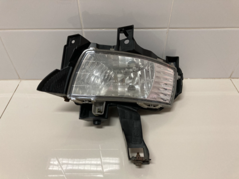 ขายไฟตัดหมอกรถยนต์ TOYOTA รุ่น ALPHARD ปี 2008