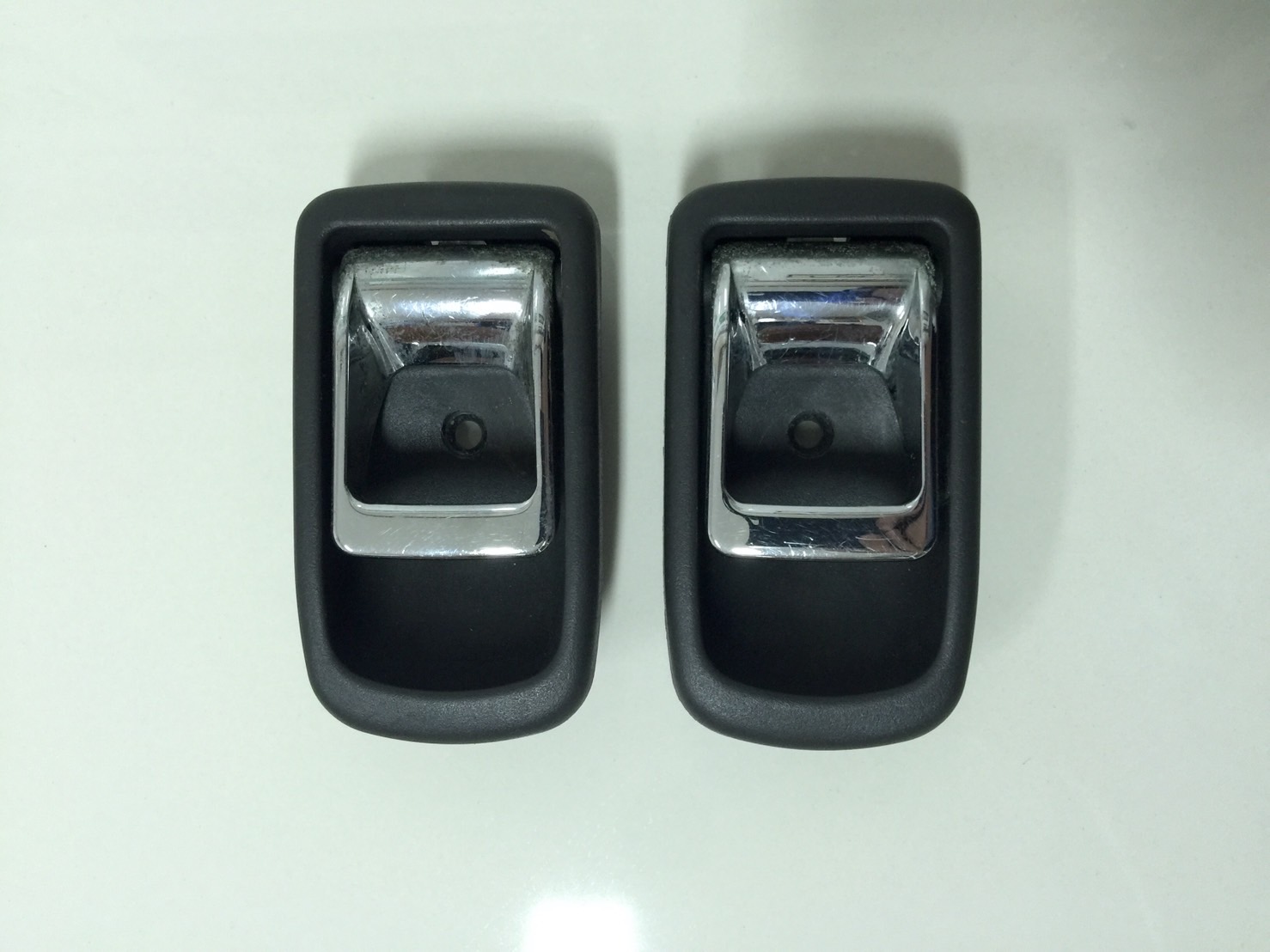 ขายมือเปิดประตูด้านในโครเมี่ยมรถยนต์ Daihatsu รุ่น Mira L80 ญี่ปุ่นแท้เลย