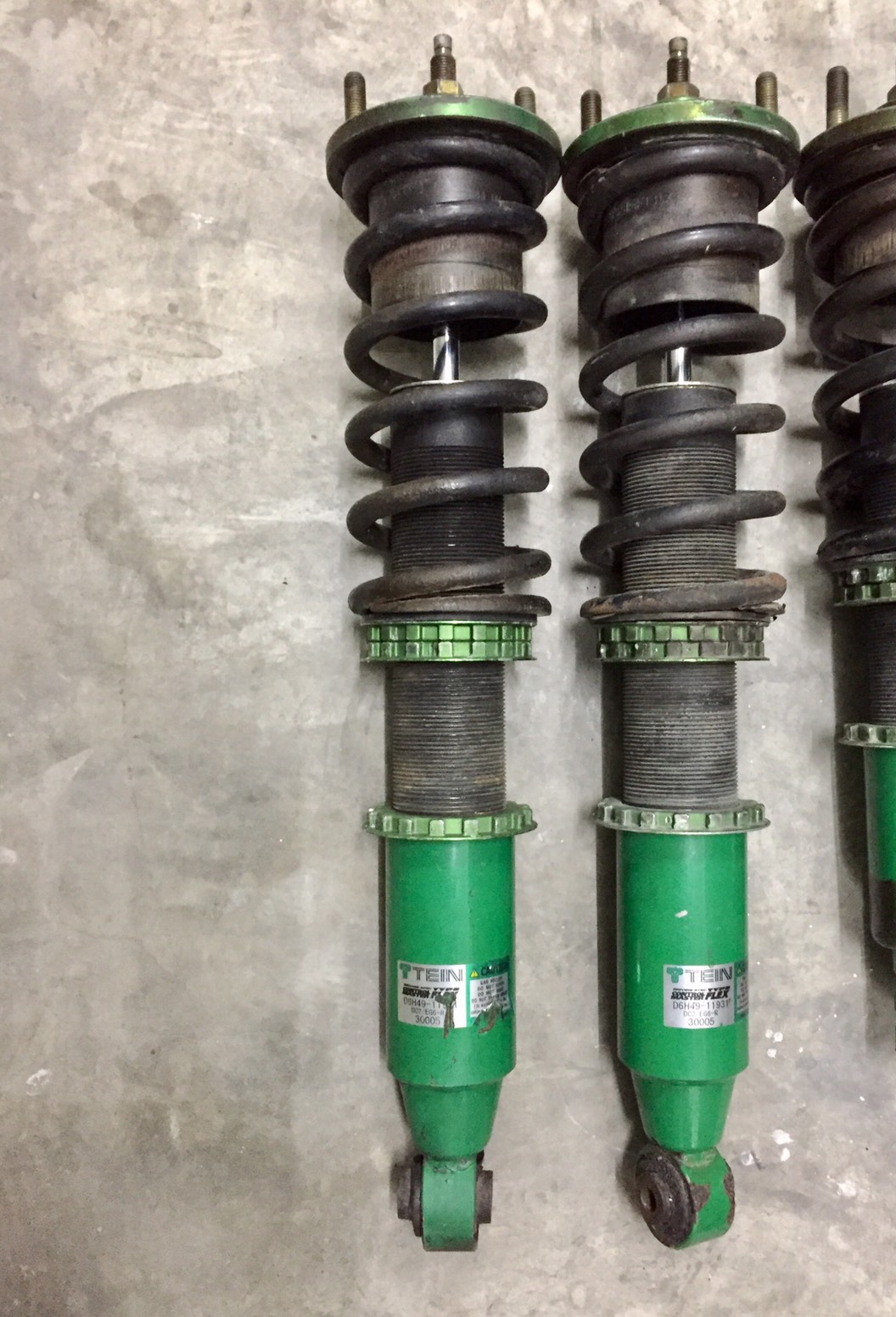 ขายโช๊คแต่ง TEIN type Flex รถยนต์ HONDA รุ่น CIVIC 3 DOOR EG6 ปี 1992-1996 ขายโช๊คแต่ง TEIN type Flex รถยนต์ HONDA รุ่น CIVIC 3 DOOR EG6 ปี 1992-1996
