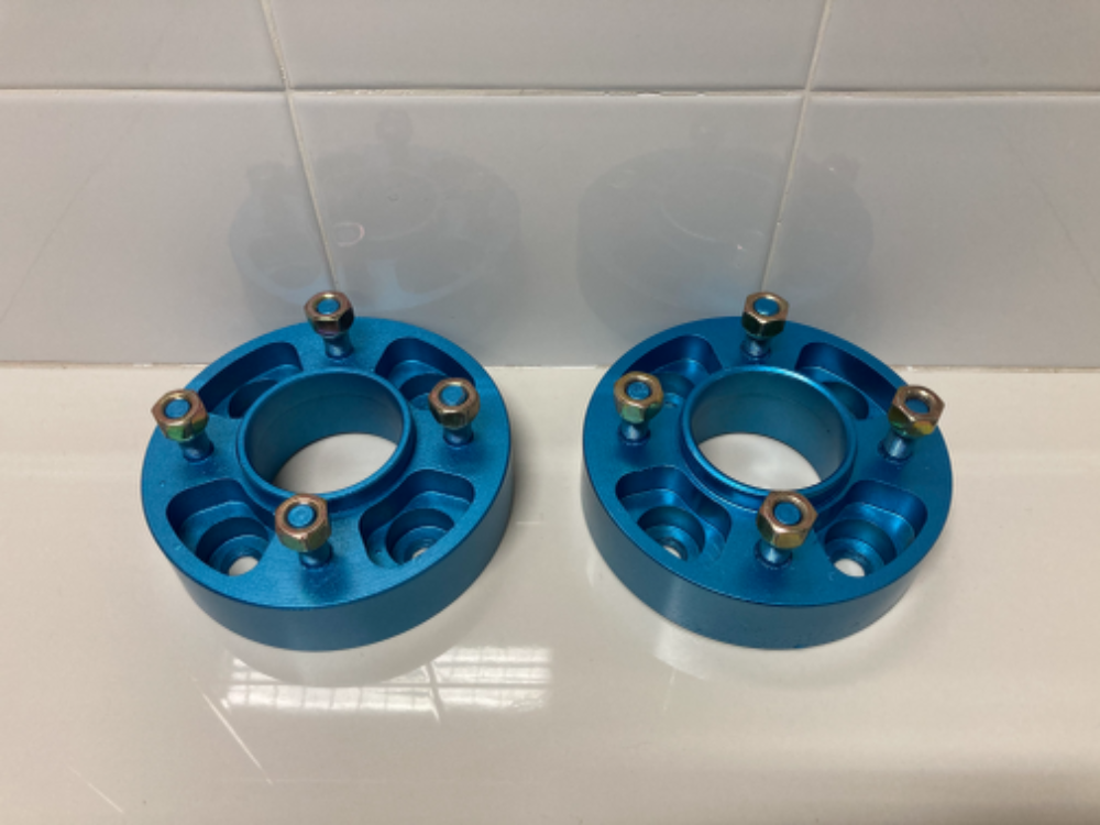 ขายสเปเซอร์ 4 รู 110 ออก 4 รู 110 หนา 1.5 นิ้วสำหรับรถ DAIHATSU รุ่น MIRA L80 ปี 1990