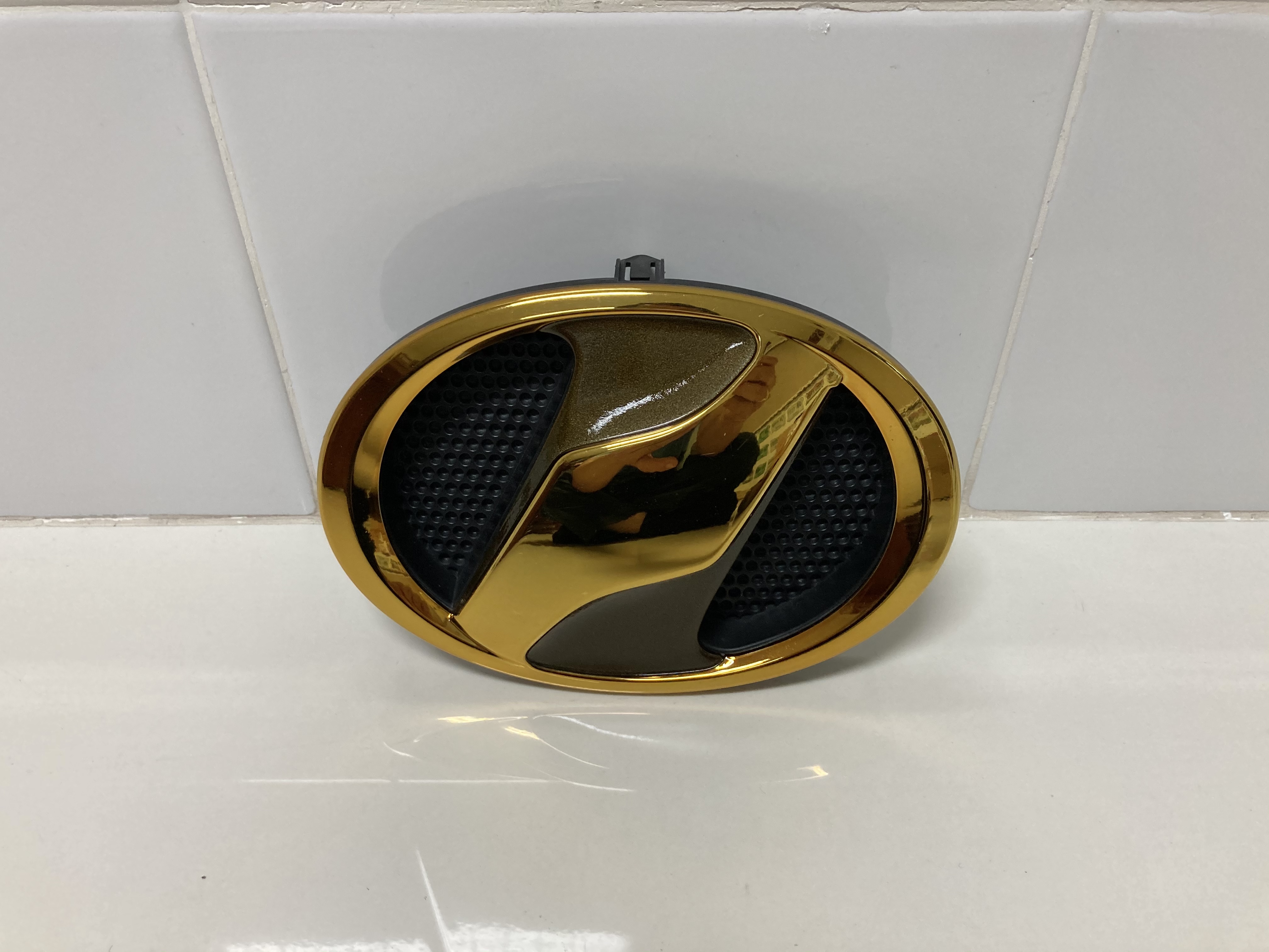 ขายโลโก้ทองกระจังหน้ารถยนต์ Toyota รุ่น VELLFIRE 2.4L-3.5L ปี 08-14 แท้ญี่ปุ่น