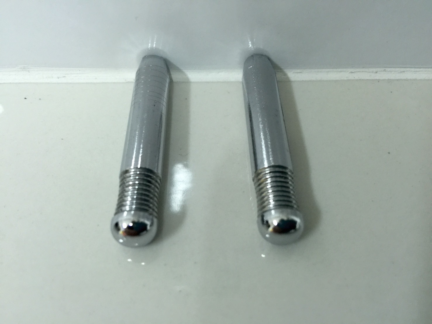 ขายปุ่มล็อคประตูโครเมี่ยมของรถยนต์ DAIHATSU รุ่น MIRA L80 แท่งกลมญี่ปุ่นแท้ ขายปุ่มล็อคประตูโครเมี่ยมของรถยนต์ DAIHATSU รุ่น MIRA L80 แท่งกลมญี่ปุ่นแท้