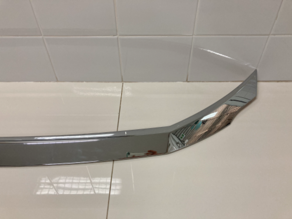 ขายคิ้วฝากระโปรงหน้าของรถยนต์ TOYOTA รุ่น VELLFIRE 2.4L-3.5L ปี 2008-2014 ขายคิ้วฝากระโปรงหน้าของรถยนต์ TOYOTA รุ่น VELLFIRE 2.4L-3.5L ปี 2008-2014