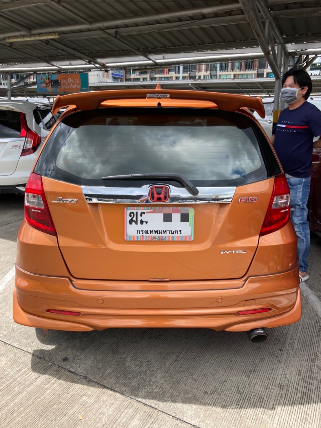 ขายไฟท้ายเดิมของรถยนต์ HONDA รุ่น JAZZ HYBRID 1.3L MC รหัส GE ปี 2008-2014 นำเข้าจากญี่ปุ่น